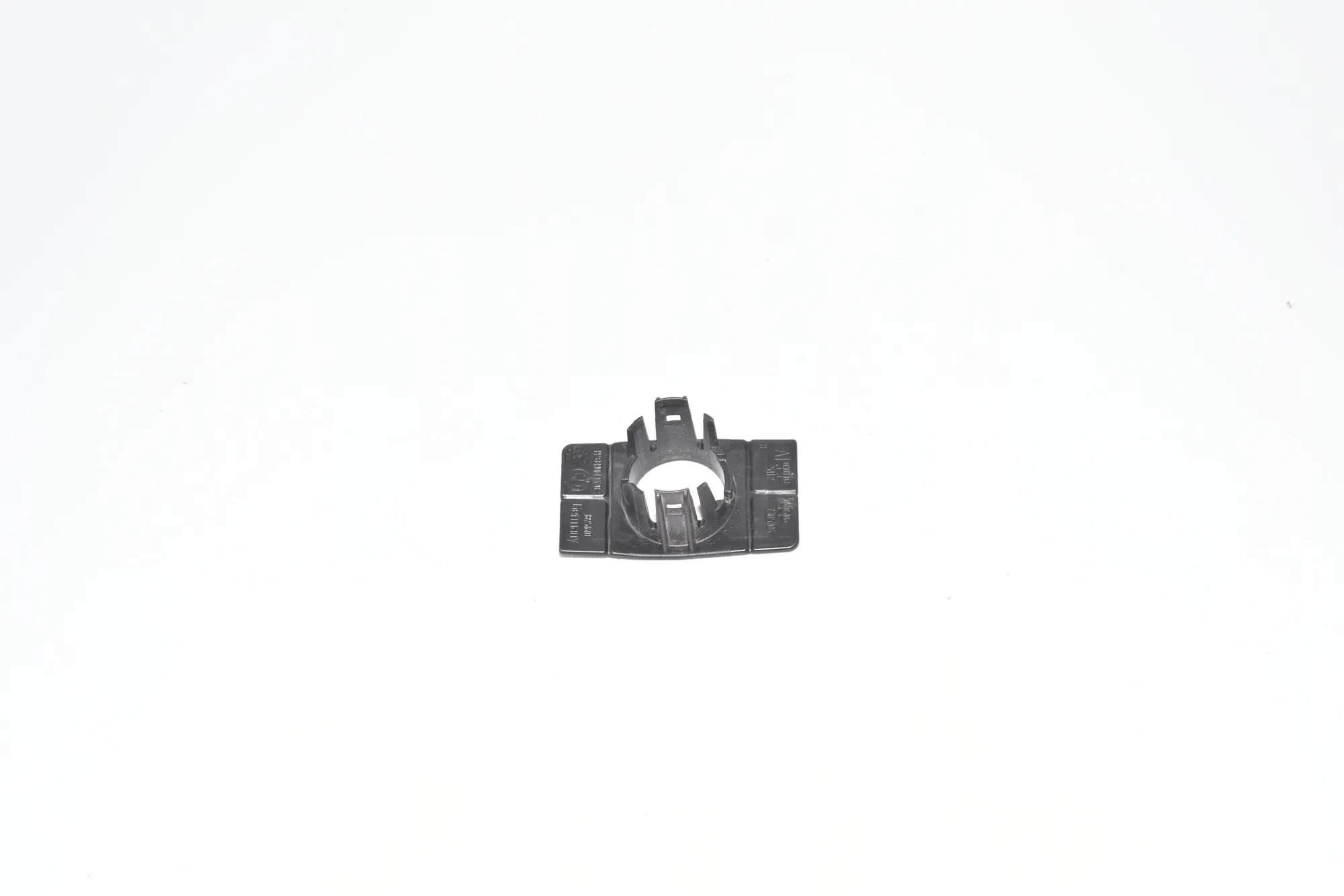 Parking Sensor Holder – OEM 7305104 · BMW i3 (I01) Electric 2019 – 3