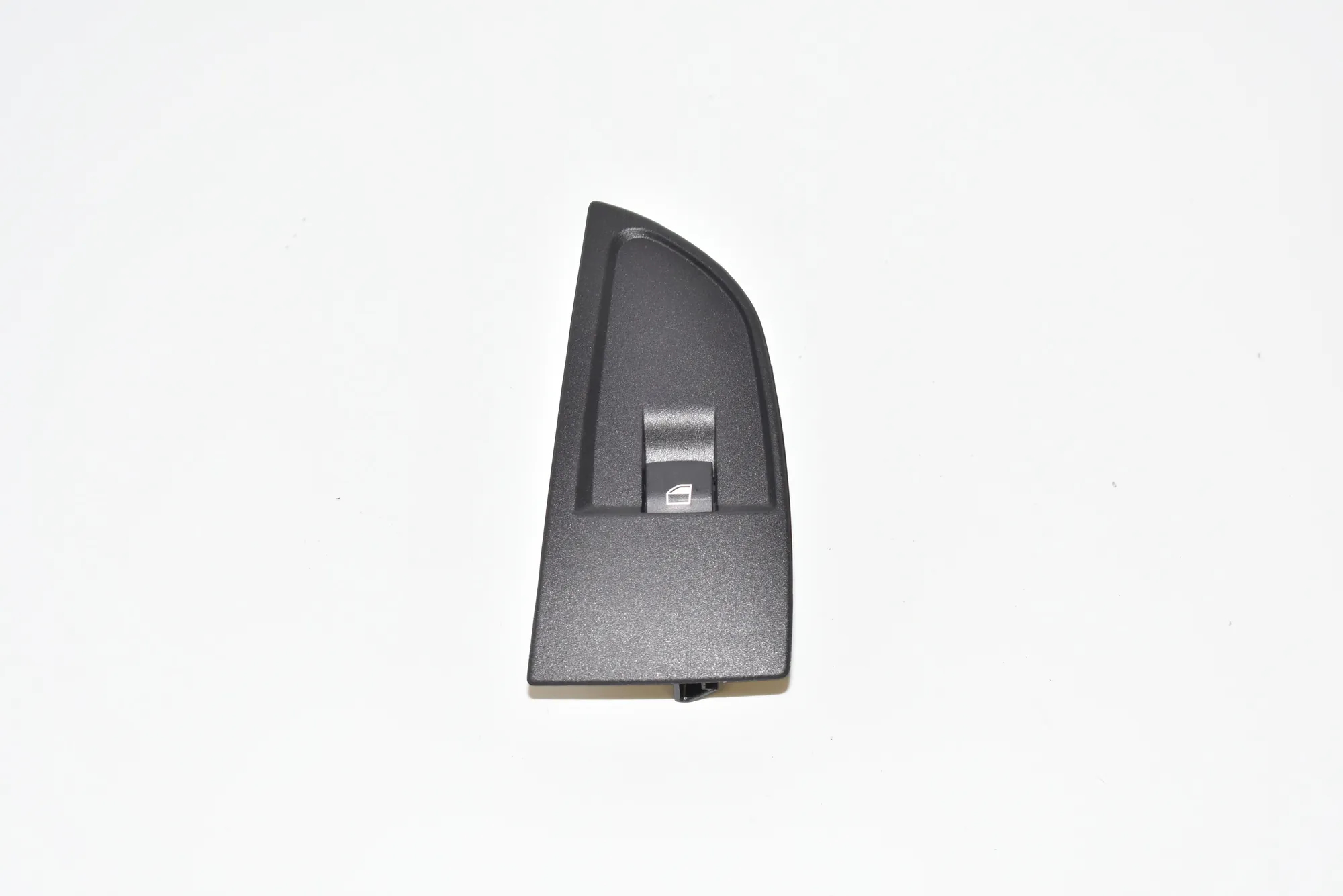 Front Left Door Window Switch – OEM 9208107 · BMW i3 (I01) Electric 2019