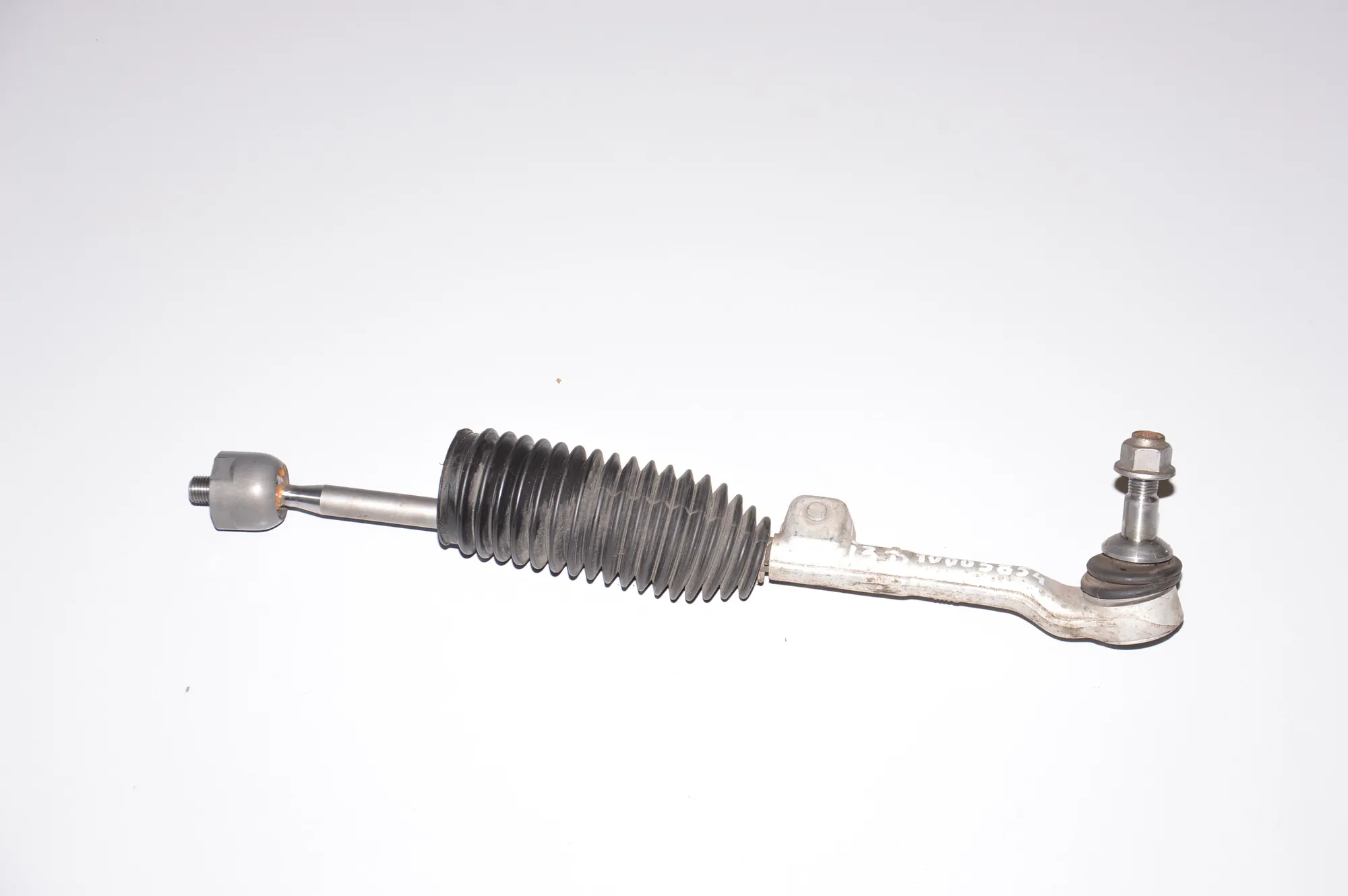 Right Side Steering Tie Rod – OEM 6851410 · BMW i3 (I01) Electric 2019 – 3