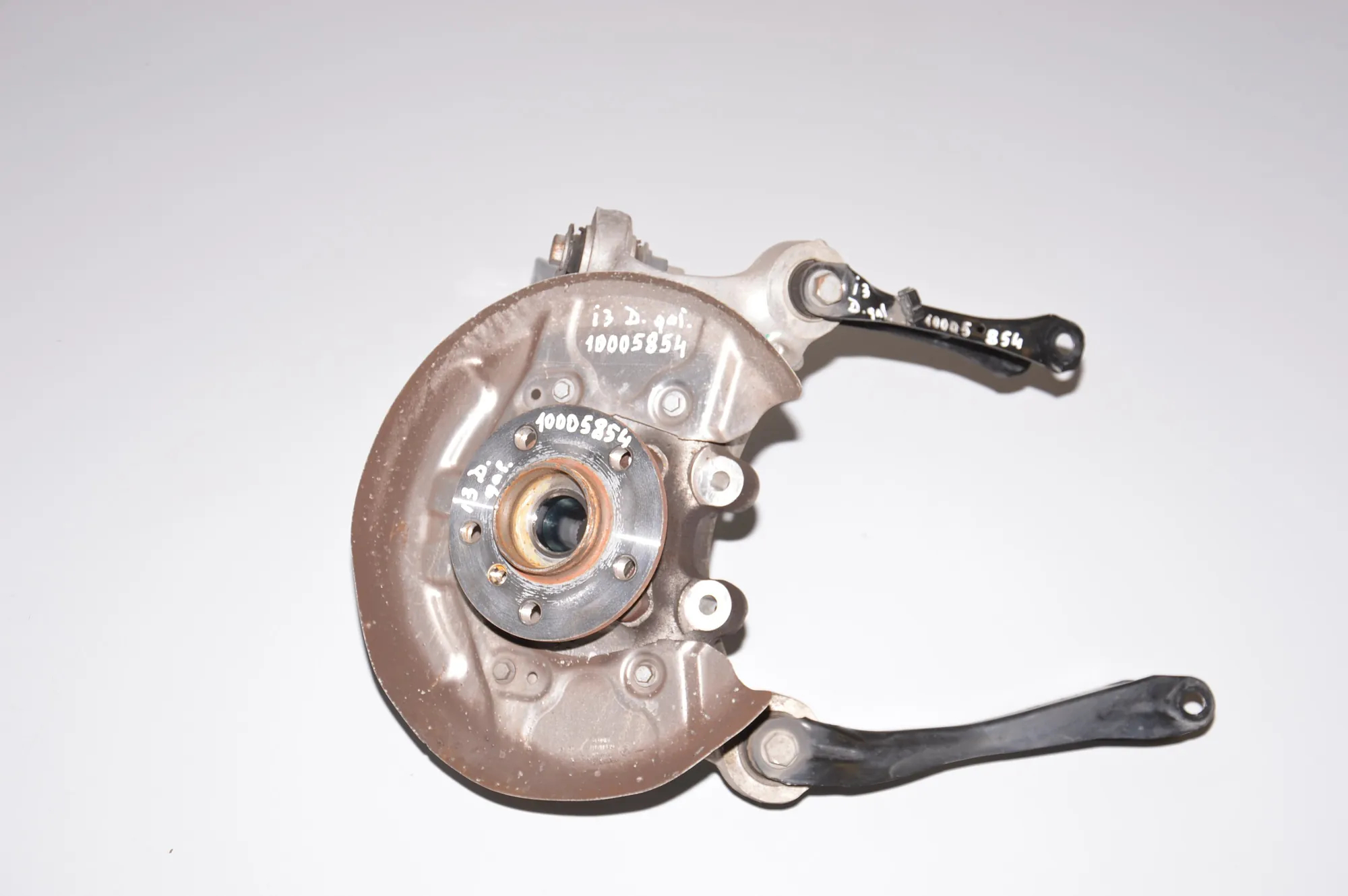 Rear Right Wheel Hub – OEM 6863444 · BMW i3 (I01) Electric 2019