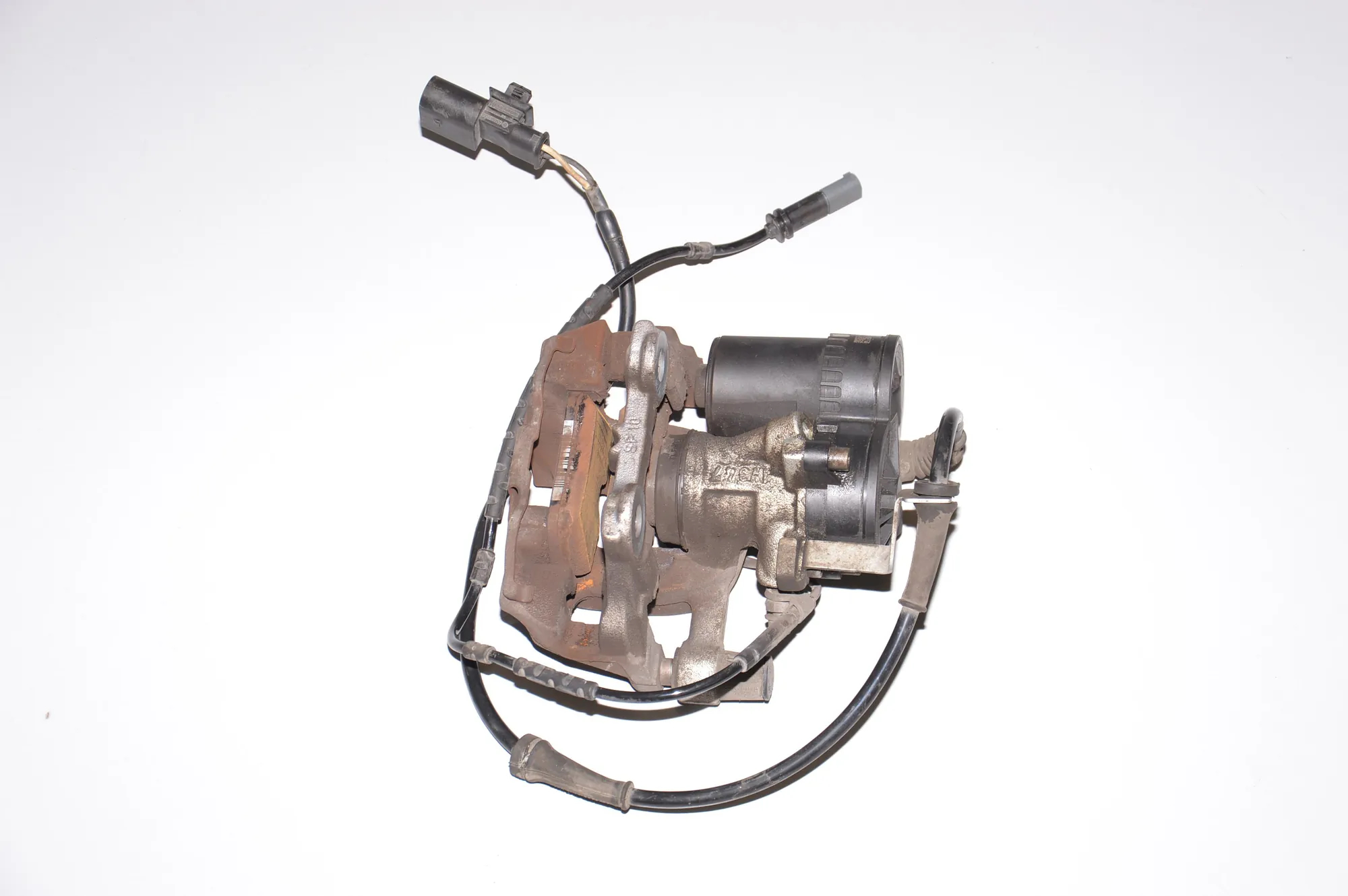 Rear Right Brake Caliper – OEM 6883020 · BMW i3 (I01) Electric 2019