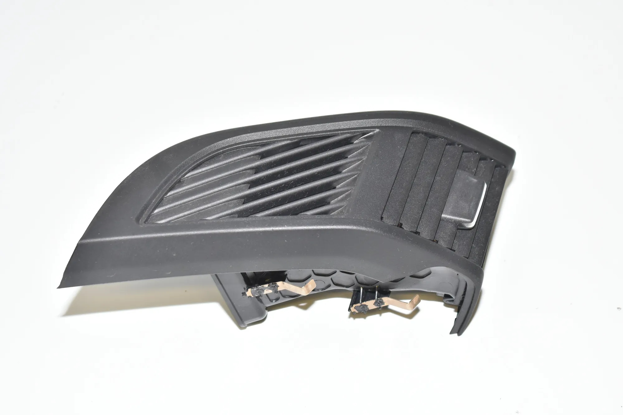 Dashboard Air Vents – OEM 9283002 · BMW i3 (I01) Electric 2019 – 2