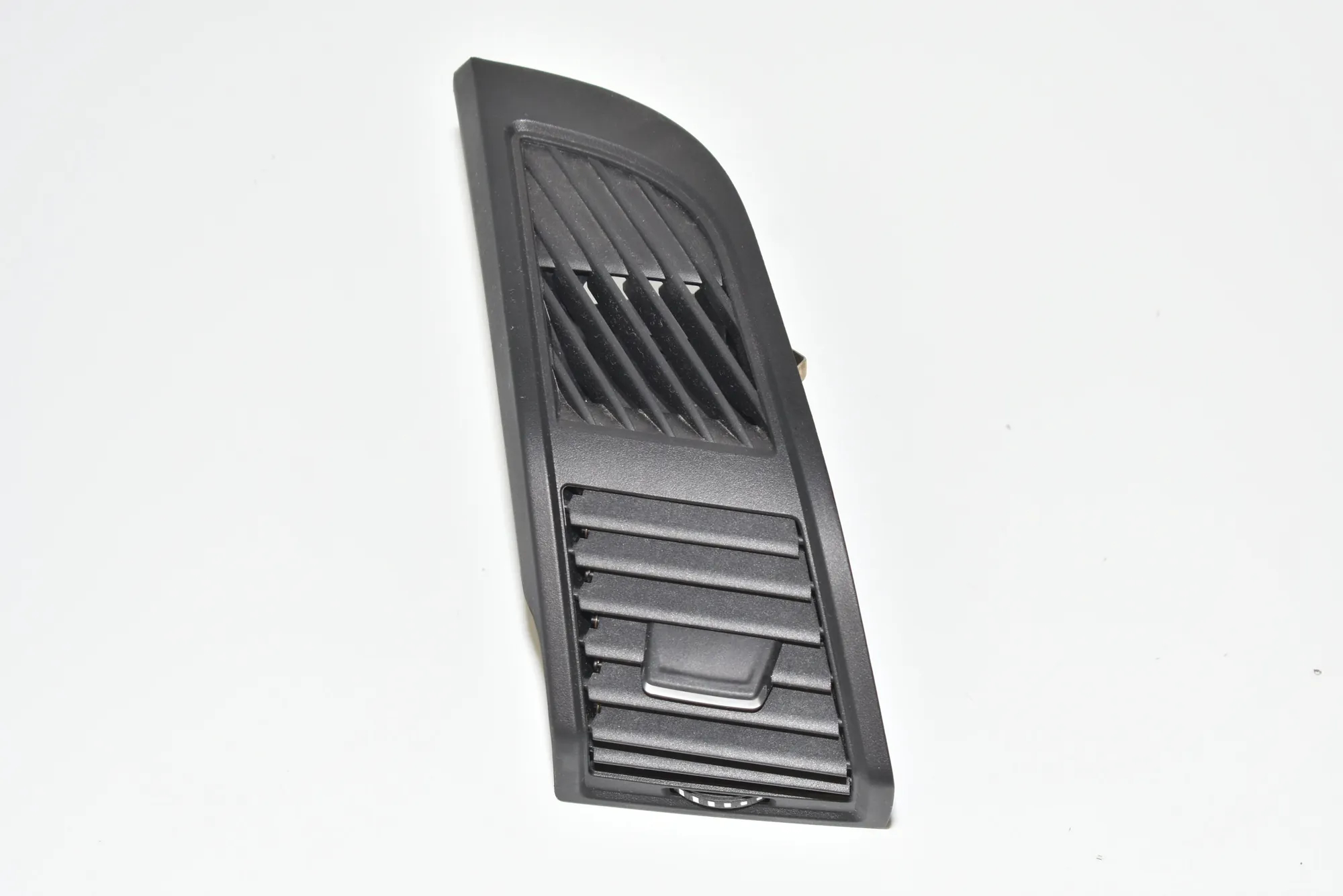 Dashboard Air Vents – OEM 9283002 · BMW i3 (I01) Electric 2019