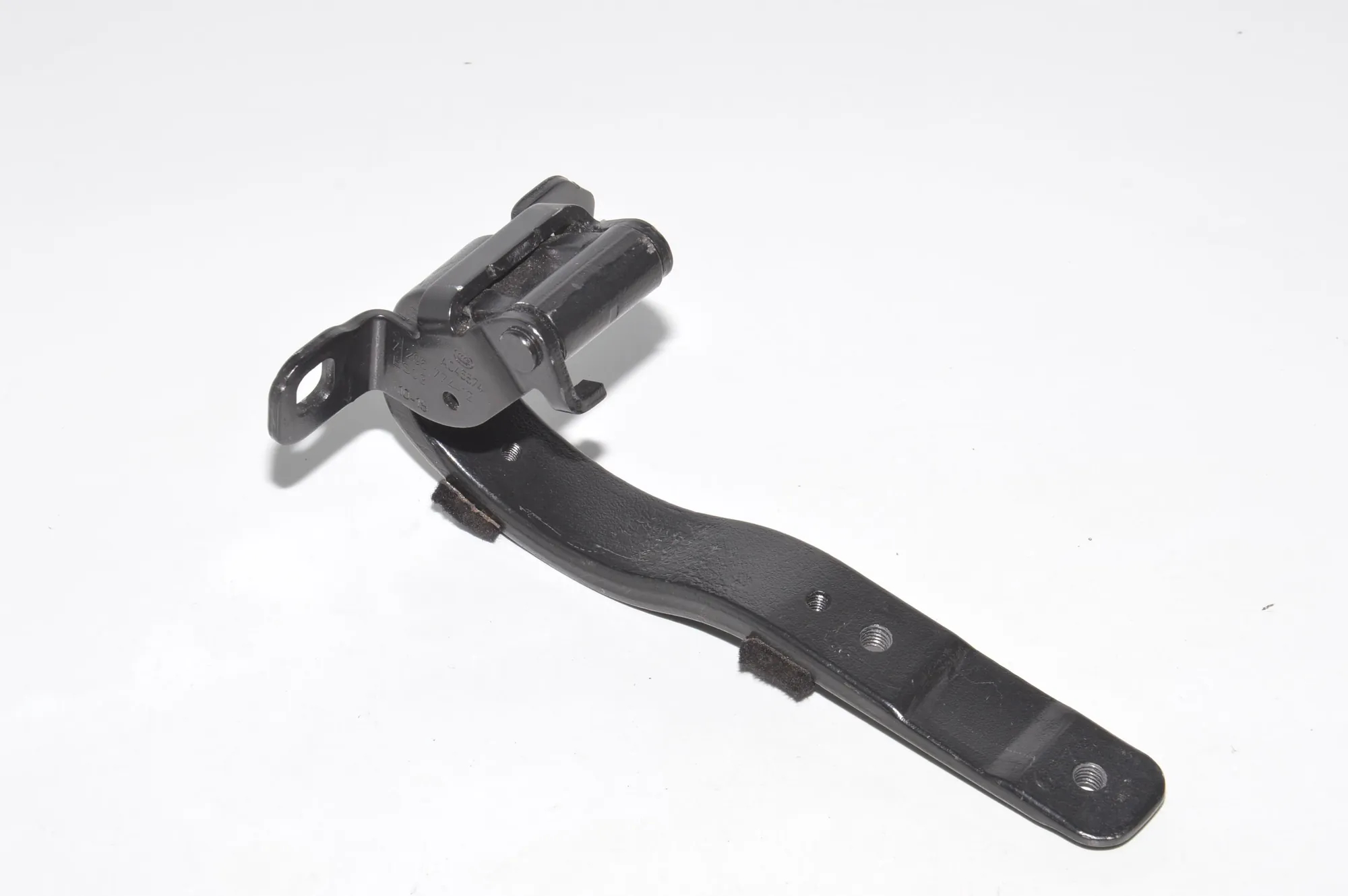 Right Side Bootlid Hinge – OEM 7296774 · BMW i3 (I01) BMW i3 (I01) Hybrid 2014 – 3