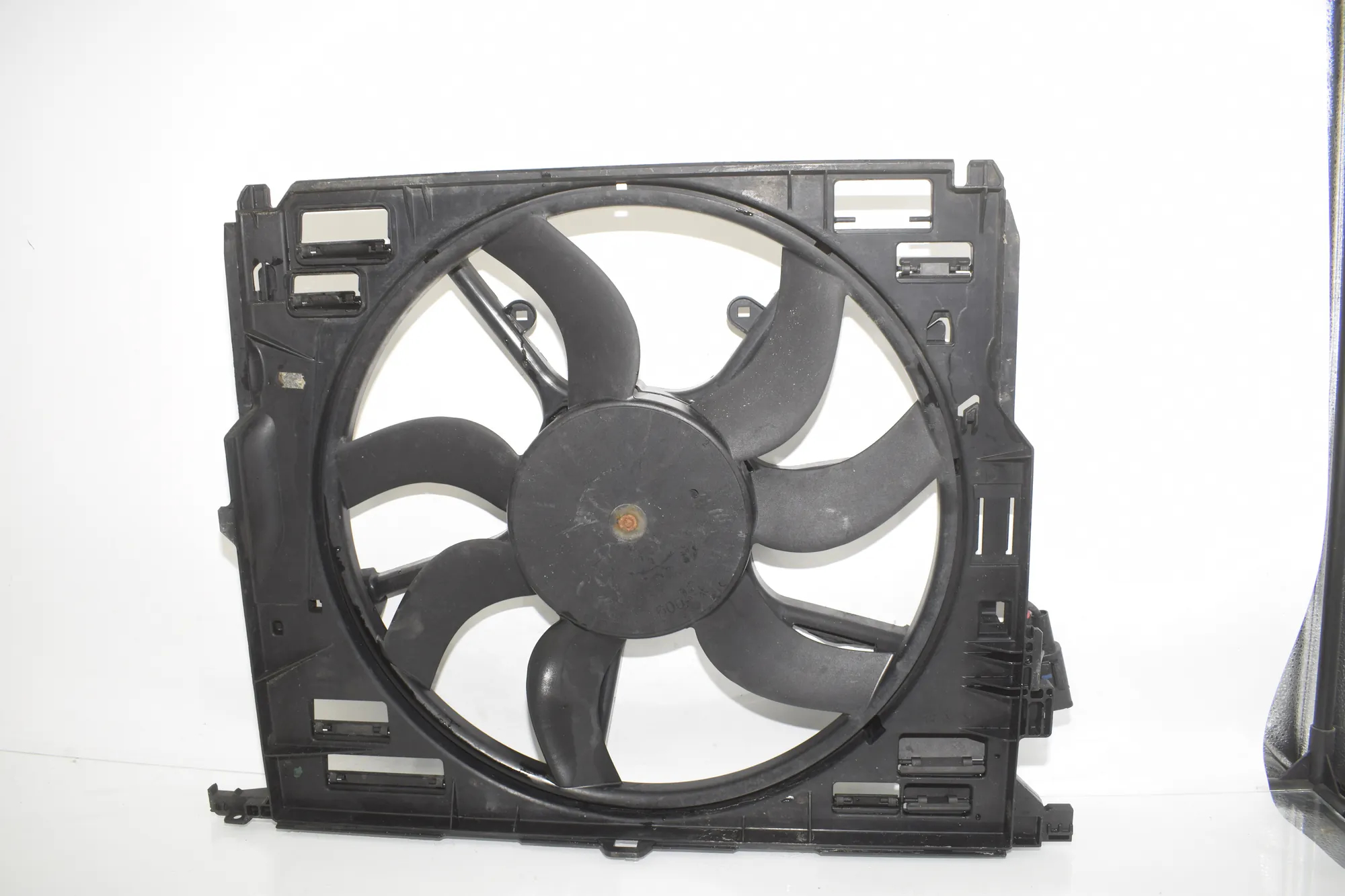 A/C Air Condition Fan – OEM 7802943 · BMW 7 (F01, F02) BMW 7 (F01, F02) 730 d 2015 – 2