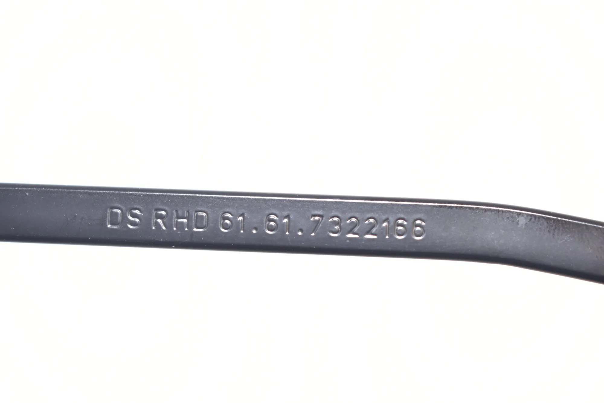 Front Wiper Arms – OEM 7322167 · BMW i3 (I01) Electric 2019 – 4