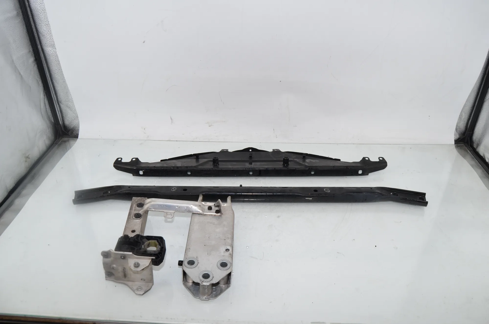 Other Body Parts – OEM 7158894 · BMW 5 (F10) 525 d 2010 – 3