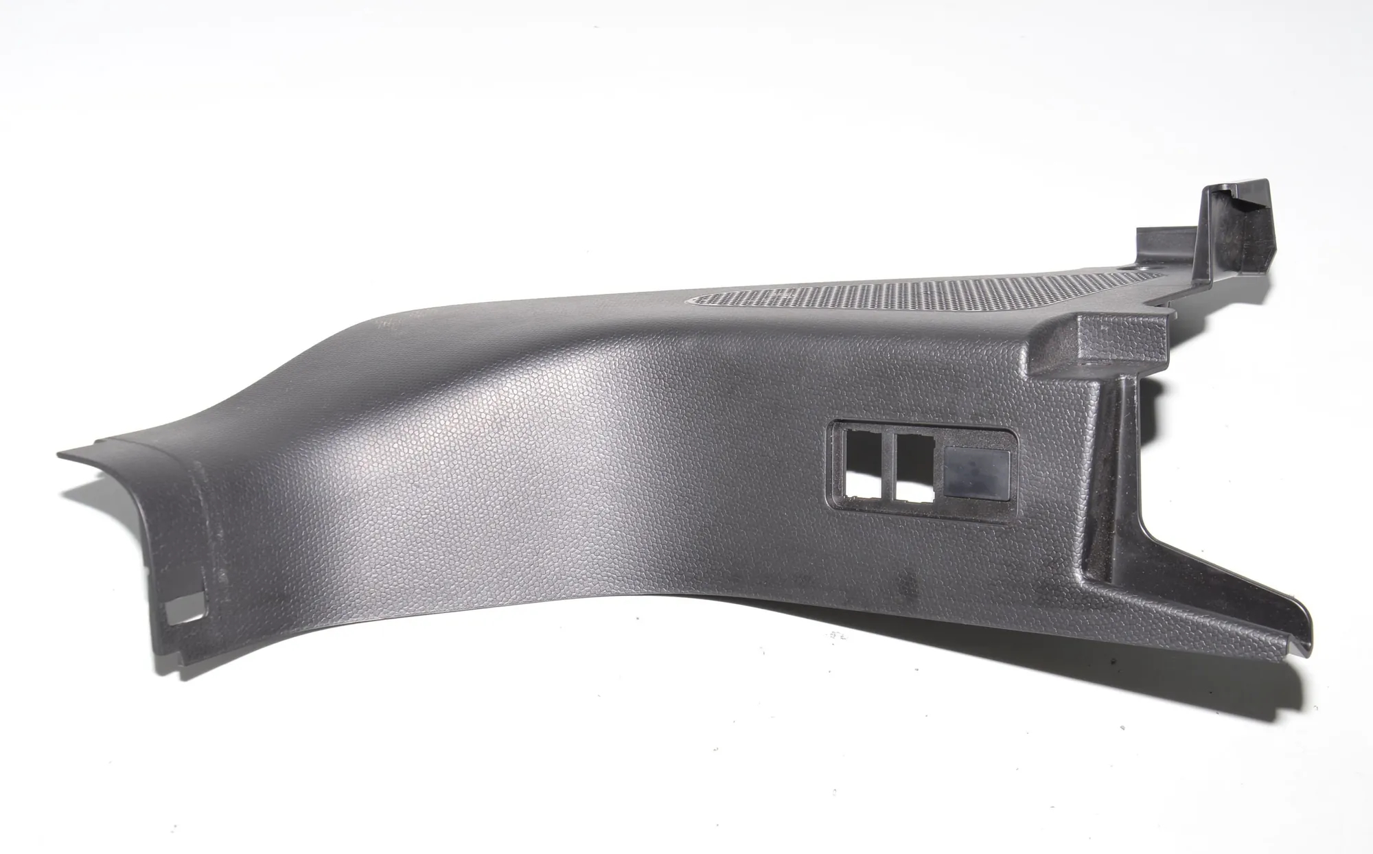 Front Right Interior Step Trim – OEM 7272420 · BMW i3 (I01) Electric 2019 – 3
