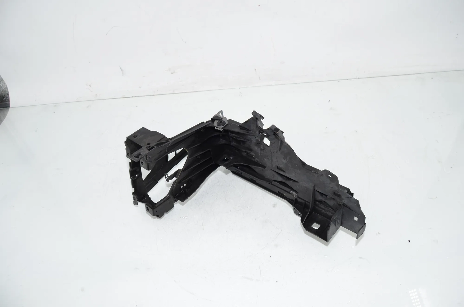 Bracket – OEM 7200794 · BMW 5 (F10) 525 d 2010 – 3
