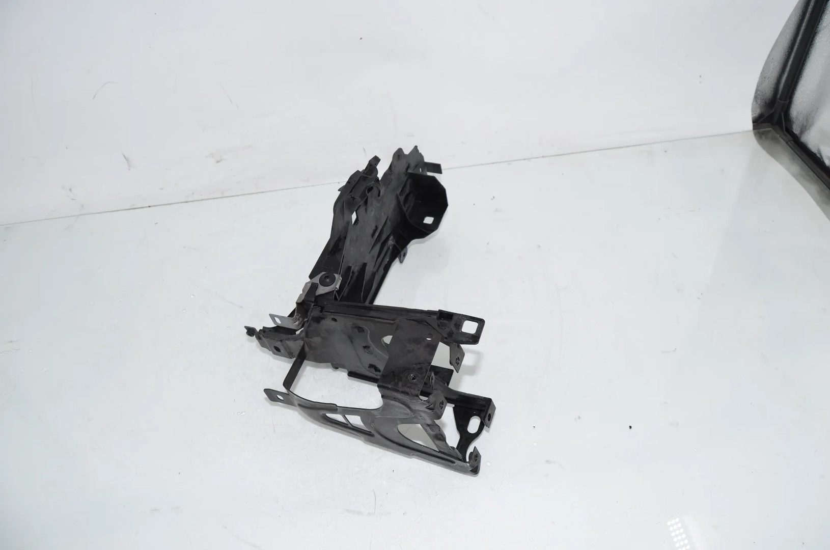 Bracket – OEM 7200794 · BMW 5 (F10) 525 d 2010 – 2
