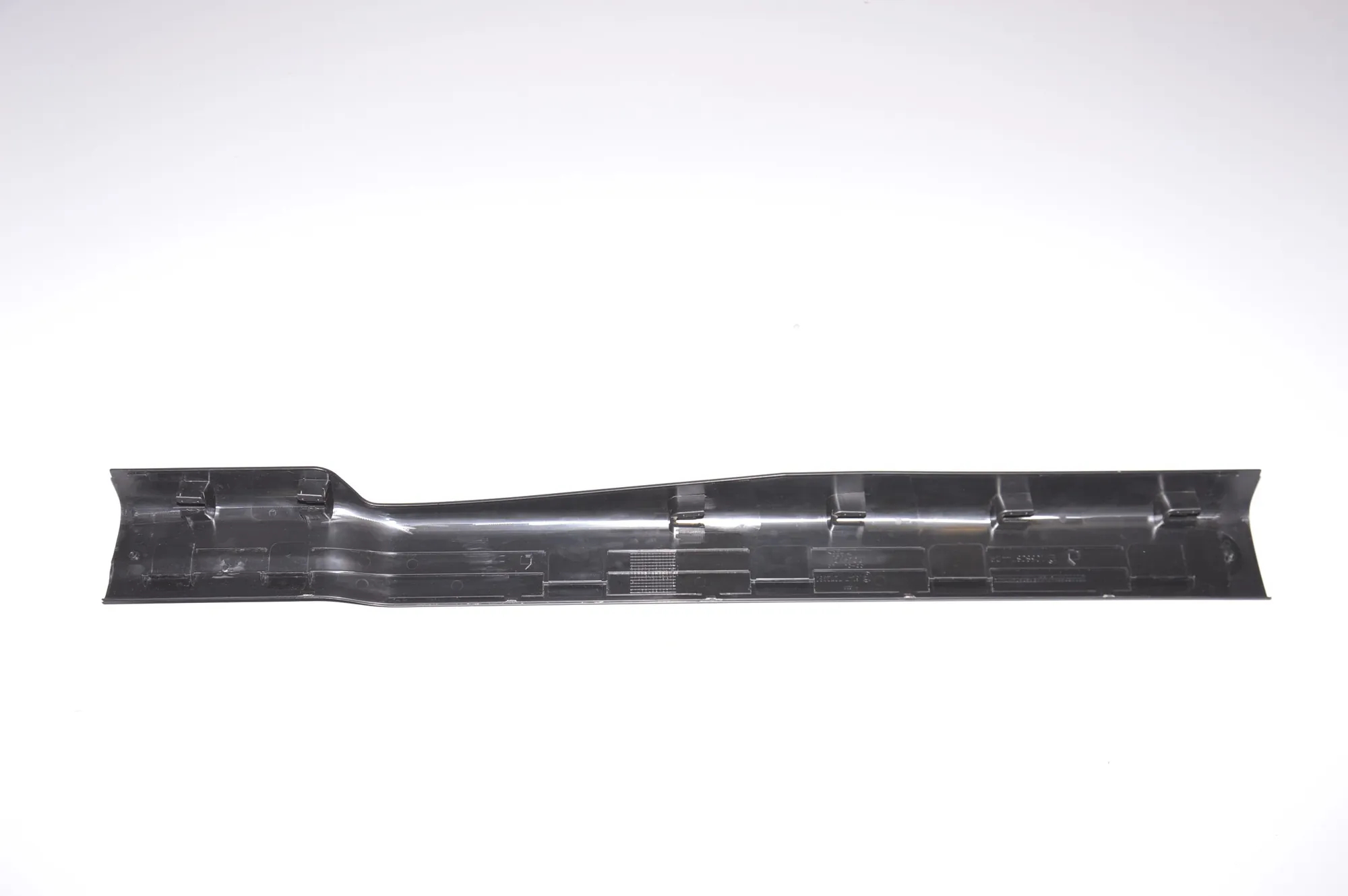Front Right Interior Step Trim – OEM 7272380 · BMW i3 (I01) Electric 2019 – 6