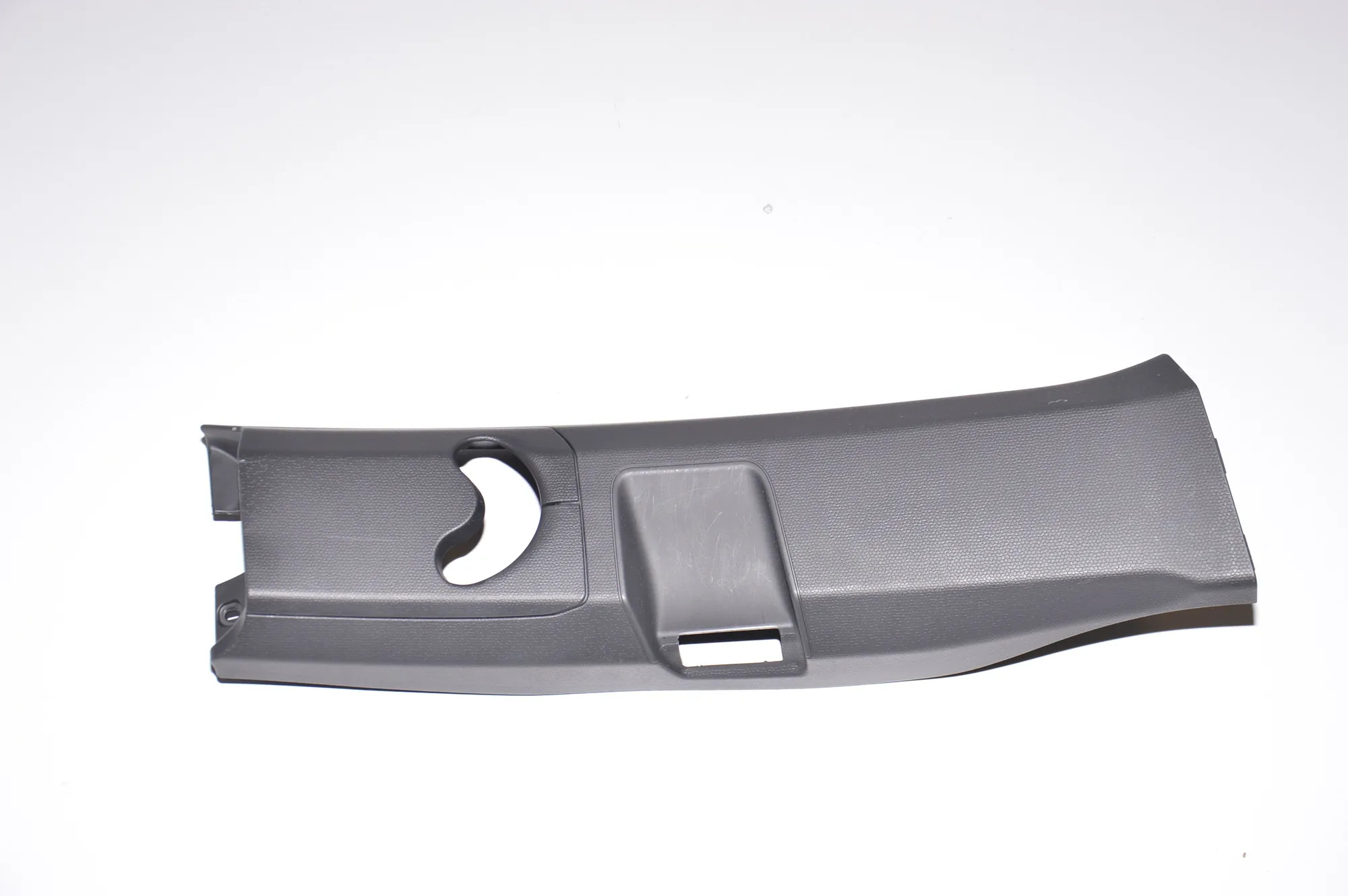 Right Side B Pillar Trim – OEM 7287936 · BMW i3 (I01) Electric 2019 – 5