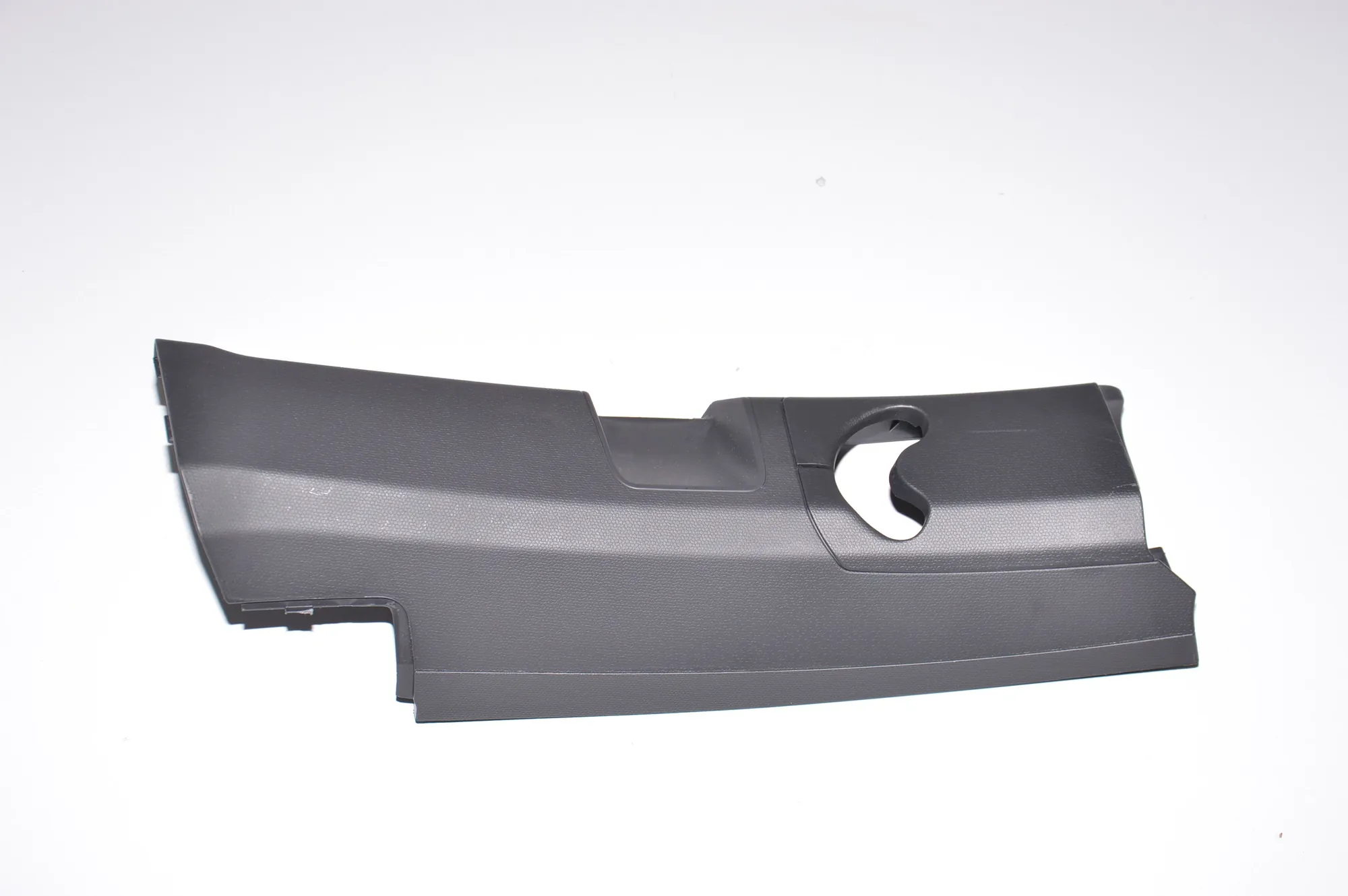 Right Side B Pillar Trim – OEM 7287936 · BMW i3 (I01) Electric 2019