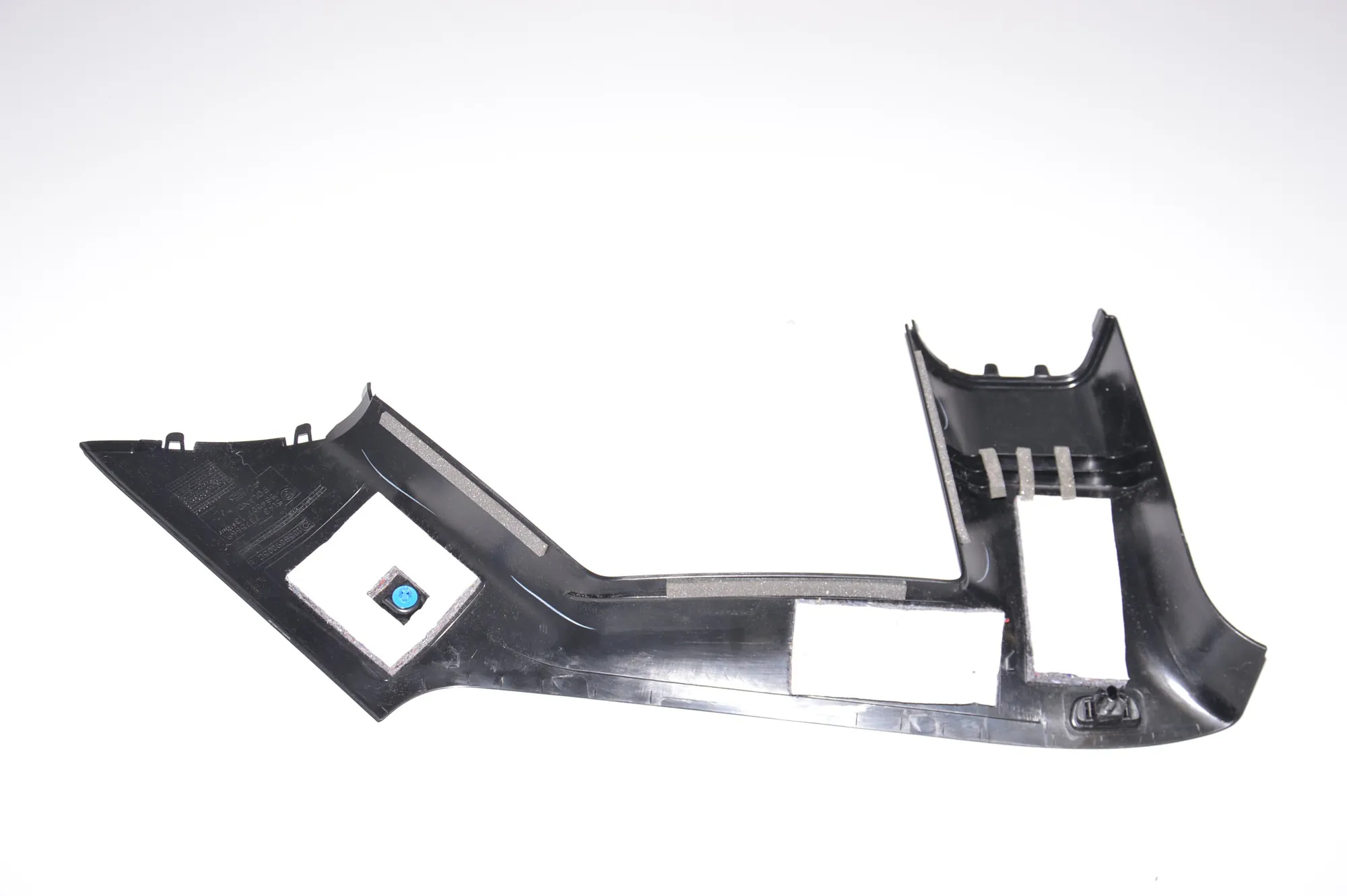 Rear Left Pillar Trim – OEM 7275669 · BMW i3 (I01) Electric 2019 – 4