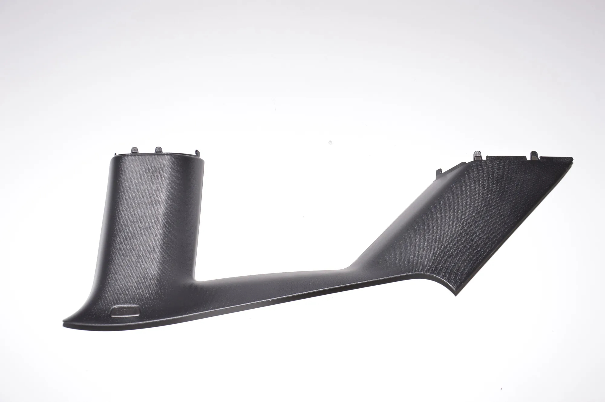 Rear Left Pillar Trim – OEM 7275669 · BMW i3 (I01) Electric 2019