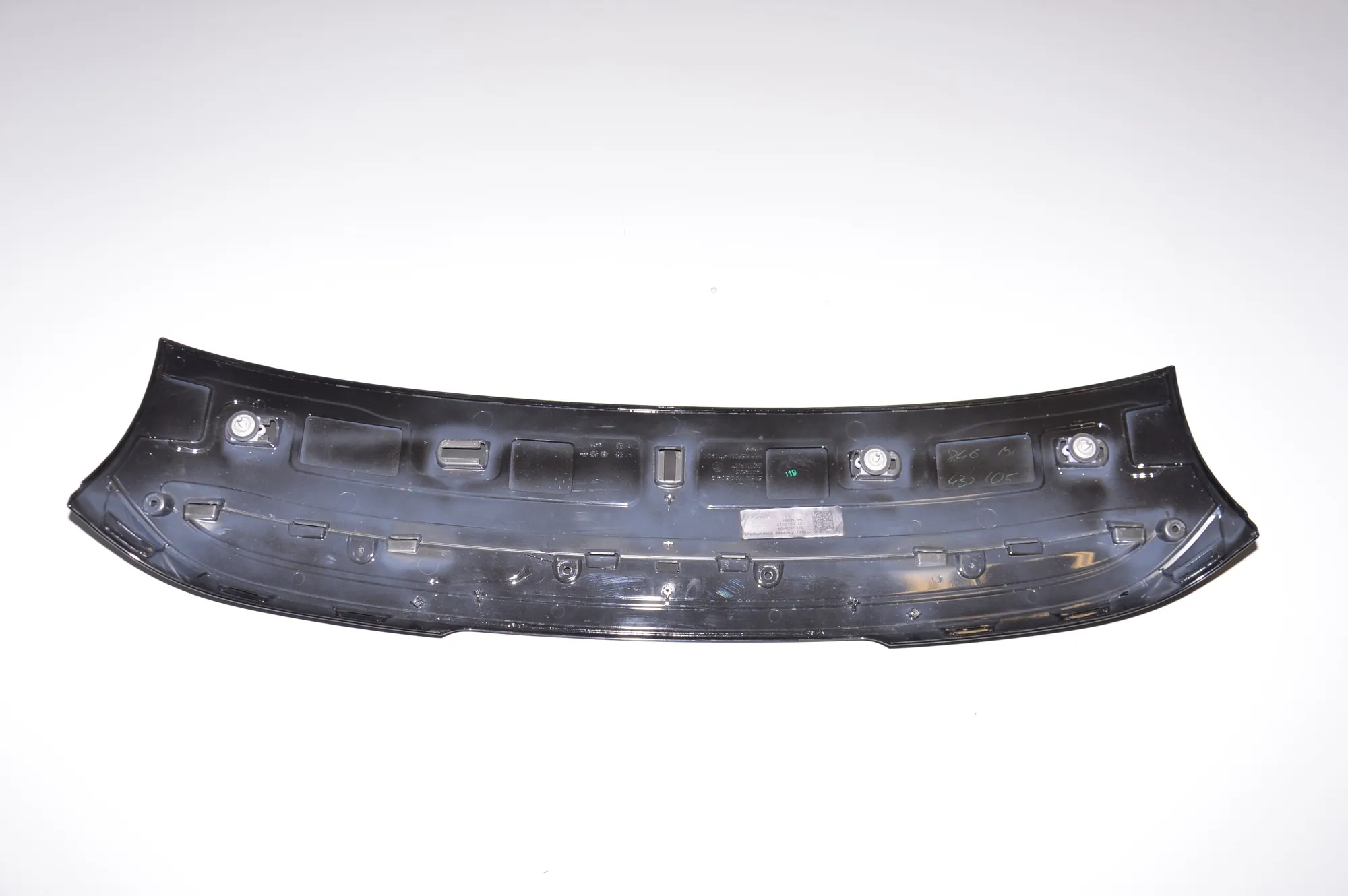 Tailgate Bootlid Spoiler – OEM 7305042 · BMW i3 (I01) Electric 2019 – 6