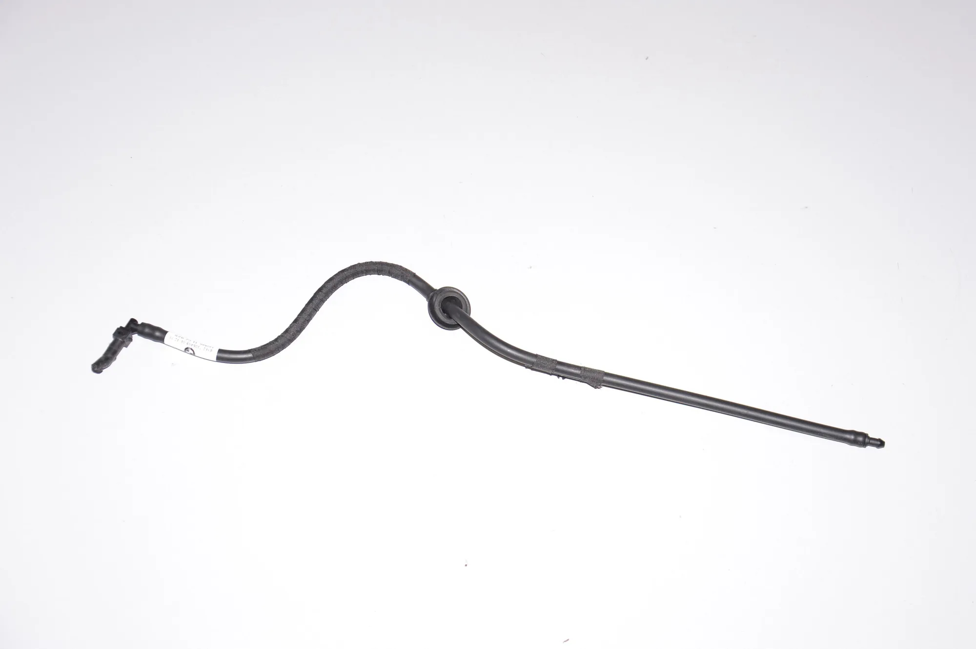 Headlight Washer Nozzle Pipe – OEM 7306469 · BMW i3 (I01) BMW i3 (I01) Hybrid 2014