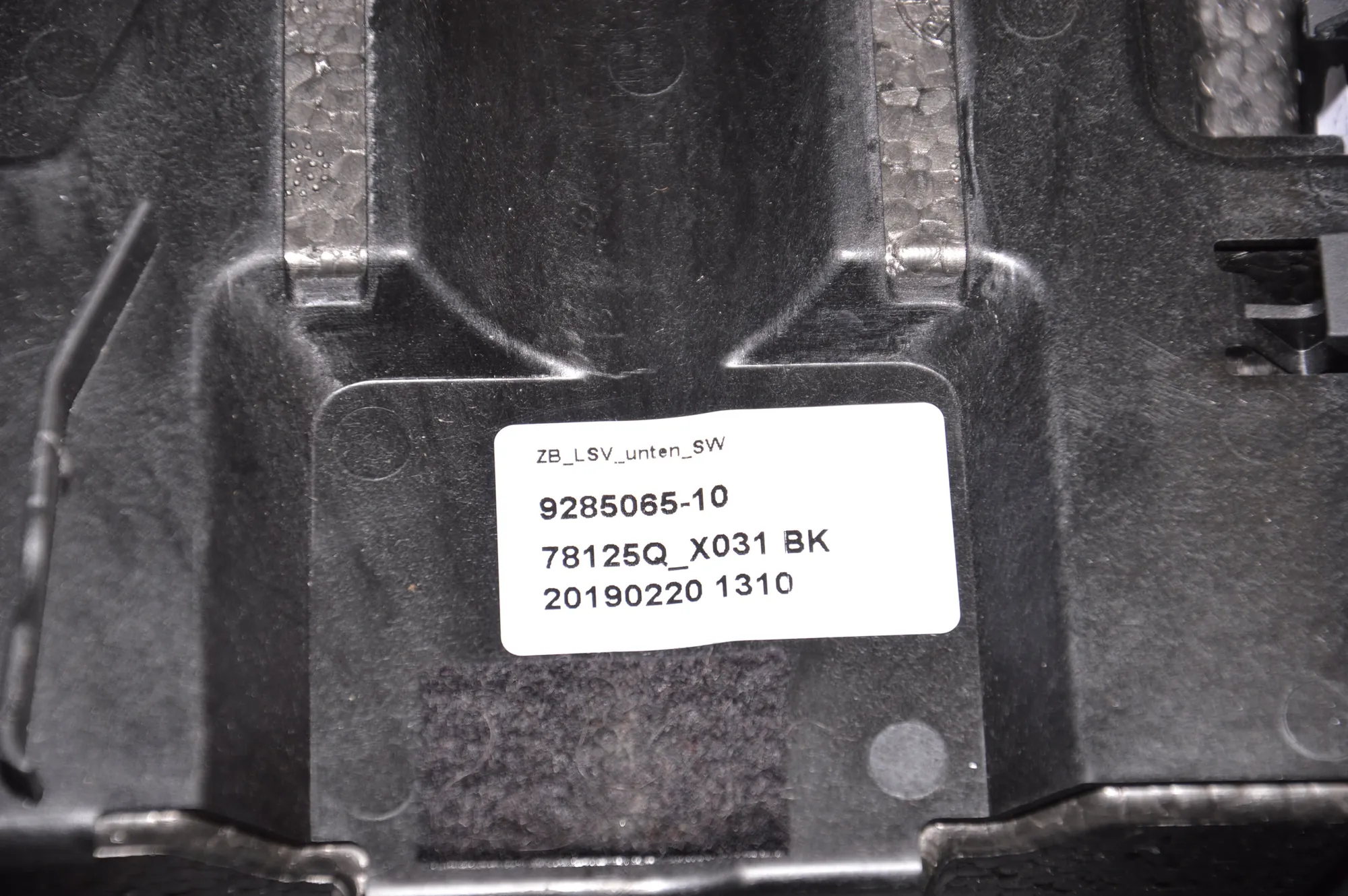 Steering Mechanism Trim – OEM 9285065 · BMW i3 (I01) Electric 2019 – 7