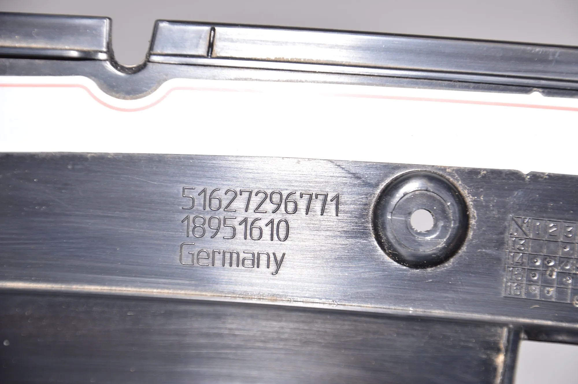 Other Body Parts – OEM 7296771 · BMW i3 (I01) BMW i3 (I01) Hybrid 2014 – 5