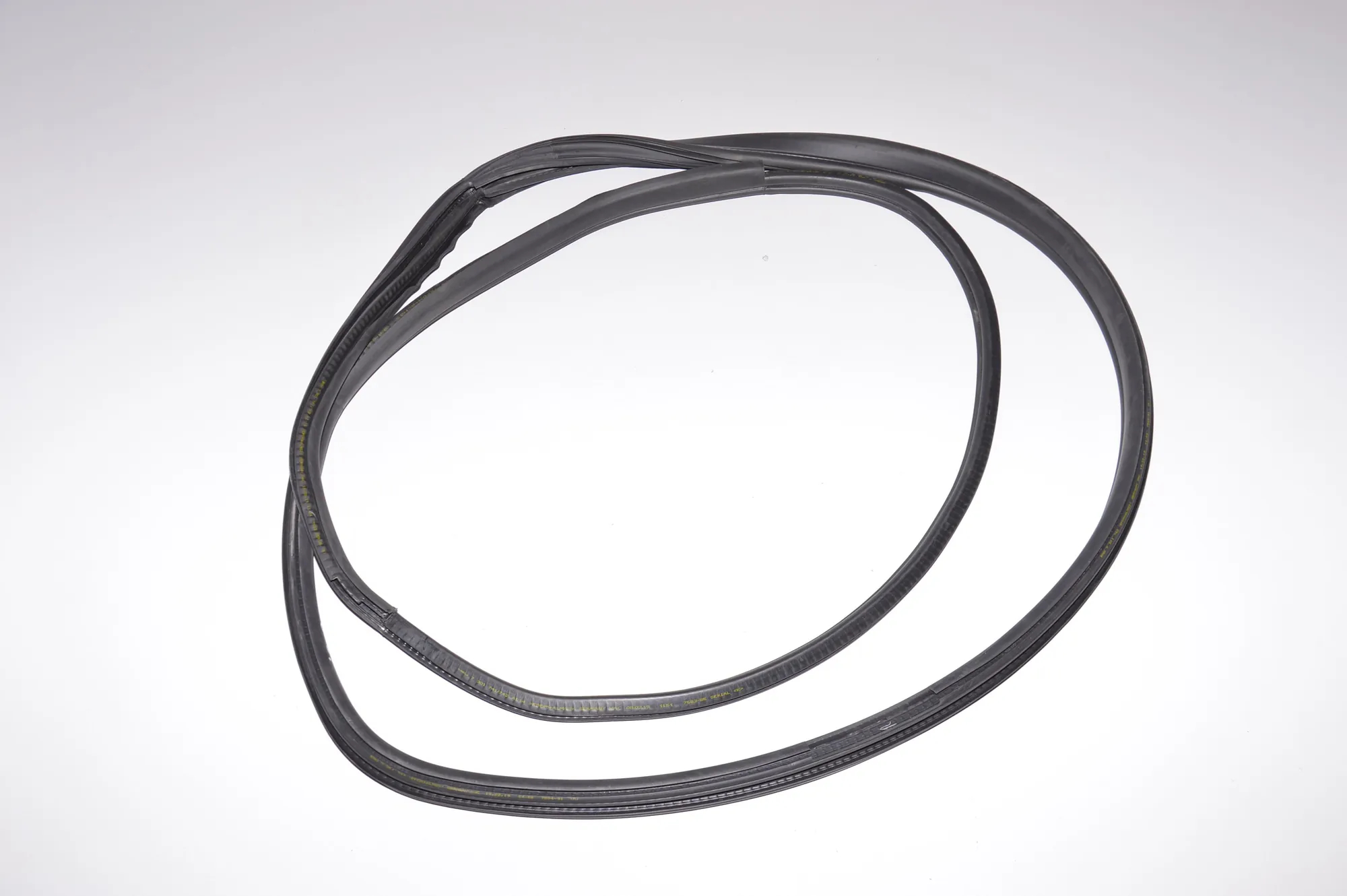 Front Right Door Seal Rubber – OEM 7301742 · BMW i3 (I01) Electric 2019 – 4
