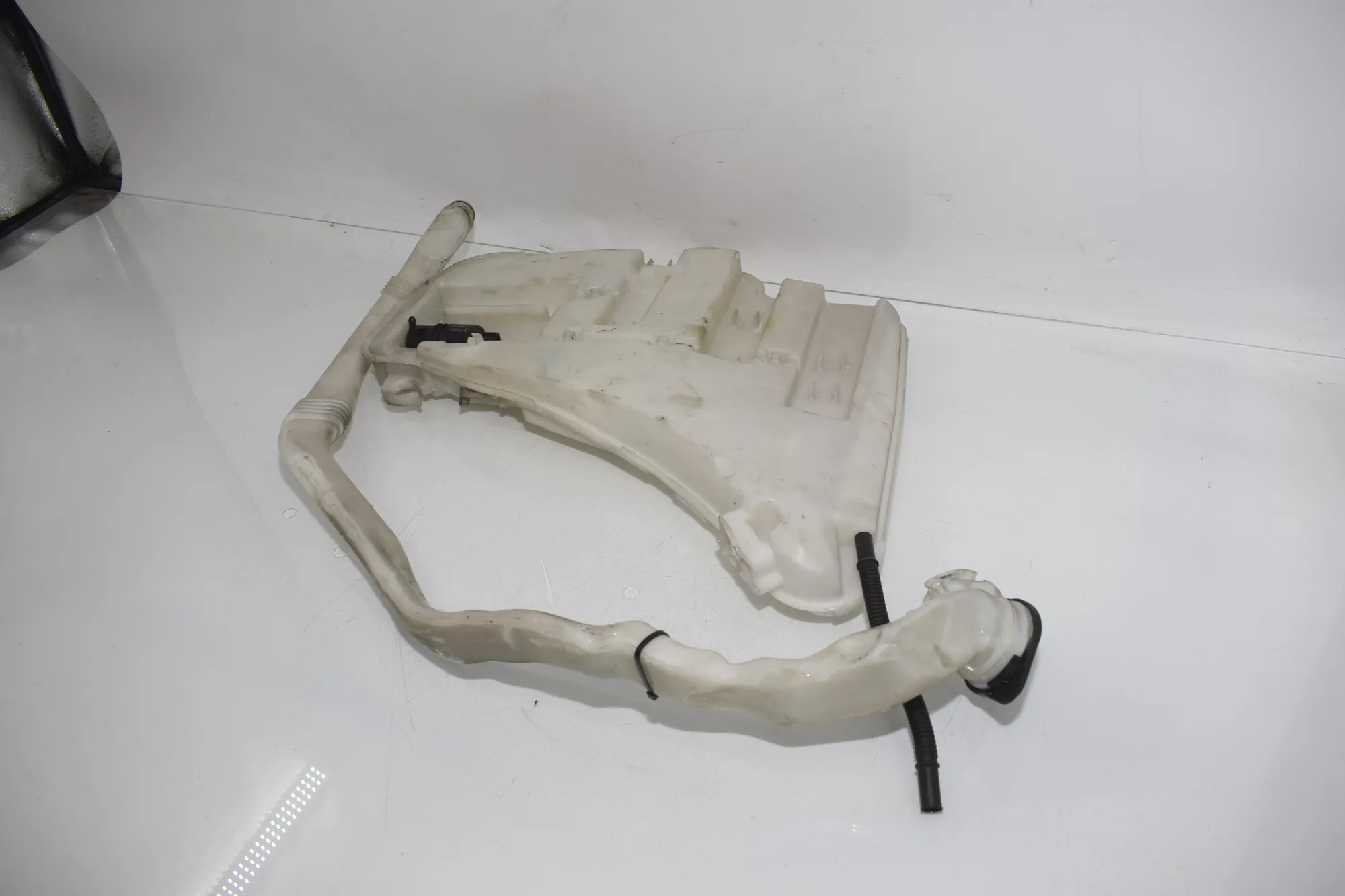 Window Washer Tank – OEM 7178745 · BMW 5 (F10) 525 d 2010 – 2