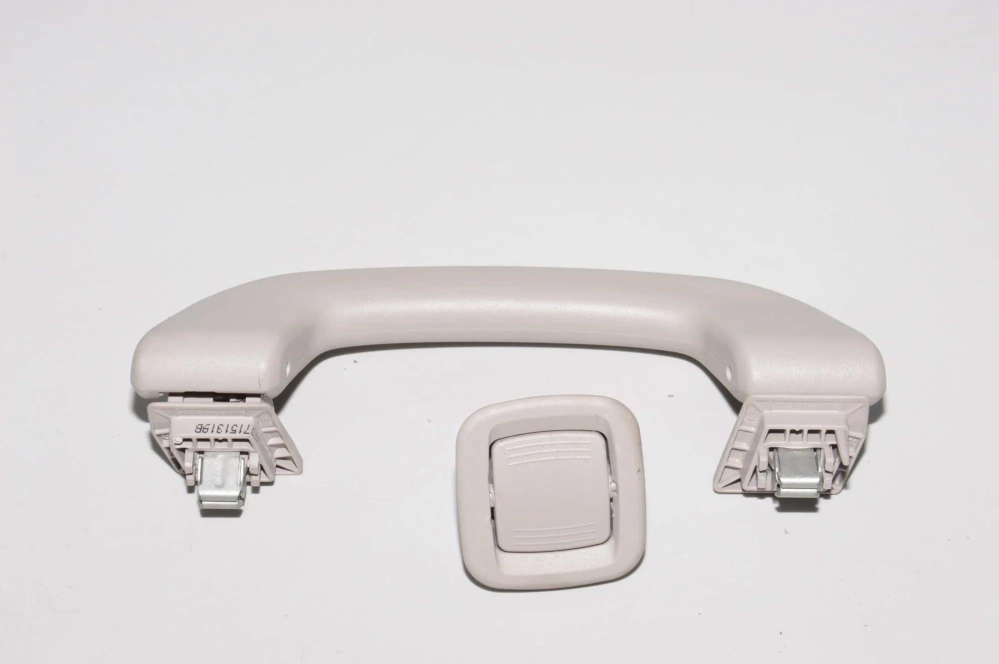 Front Left Roof Handle – OEM 7359436 · BMW i3 (I01) Electric 2019 – 2