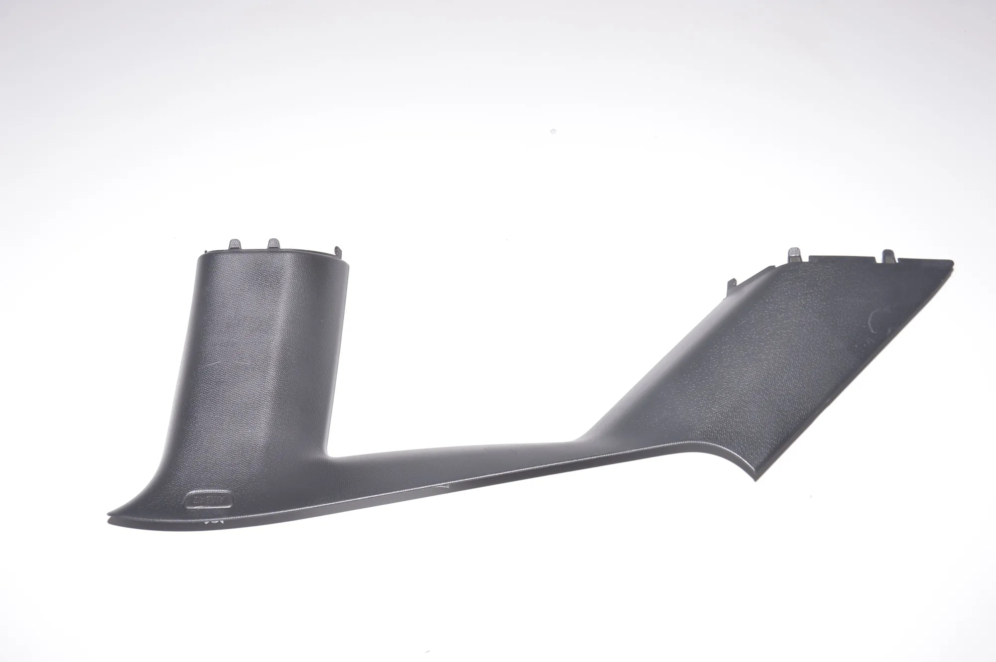 Rear Left Pillar Trim – OEM 7275669 · BMW i3 (I01) Electric 2019 – 2