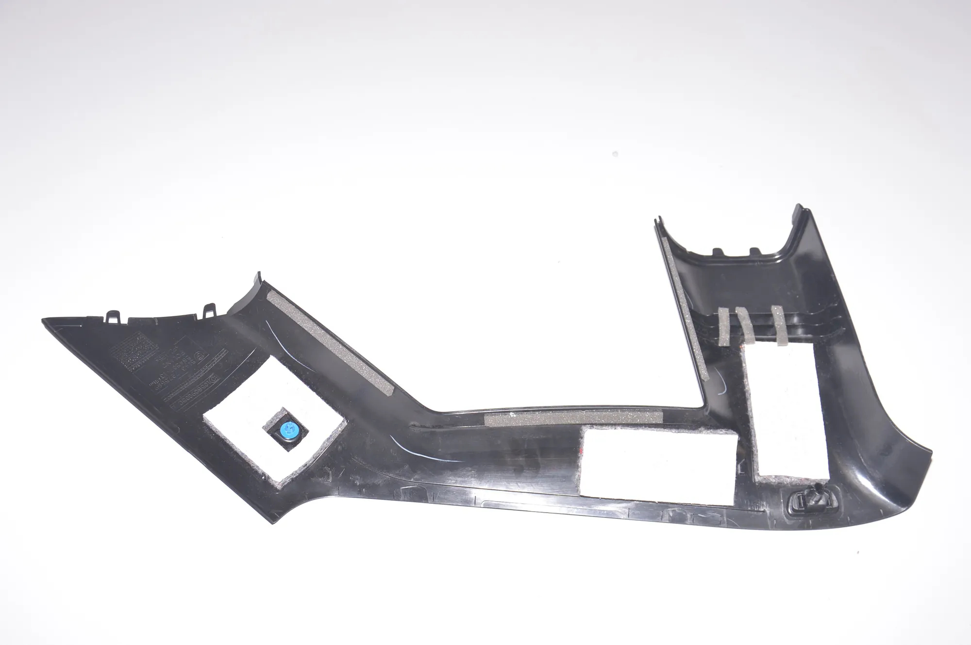 Rear Left Pillar Trim – OEM 7275669 · BMW i3 (I01) Electric 2019 – 3