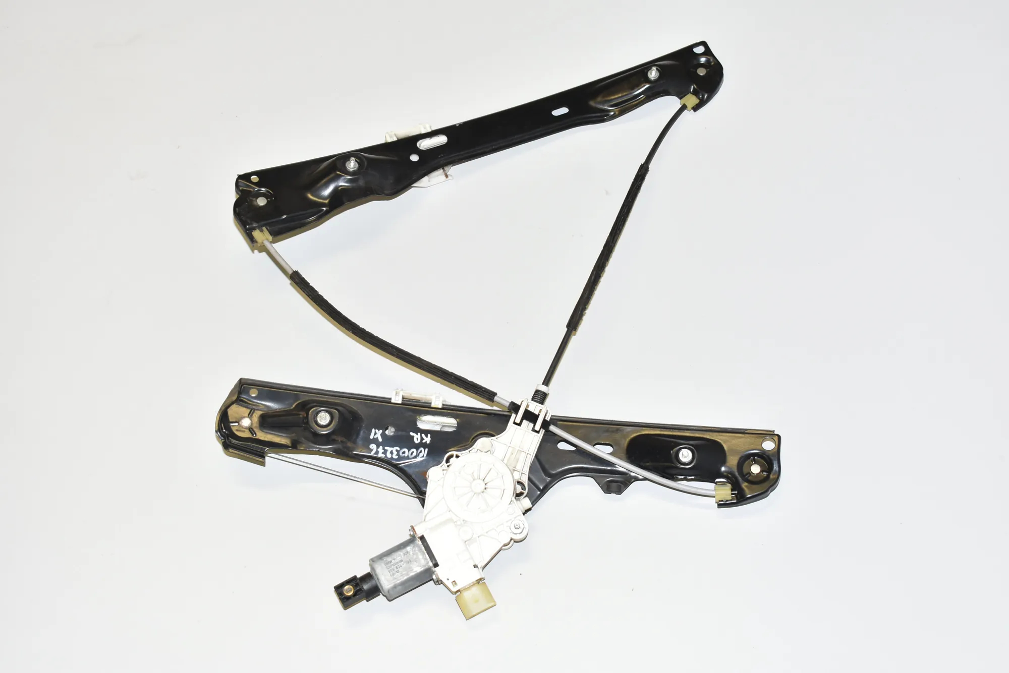Front Left Door Window Regulator – OEM 2990385 · BMW X1 (E84) sDrive 20 d 2009