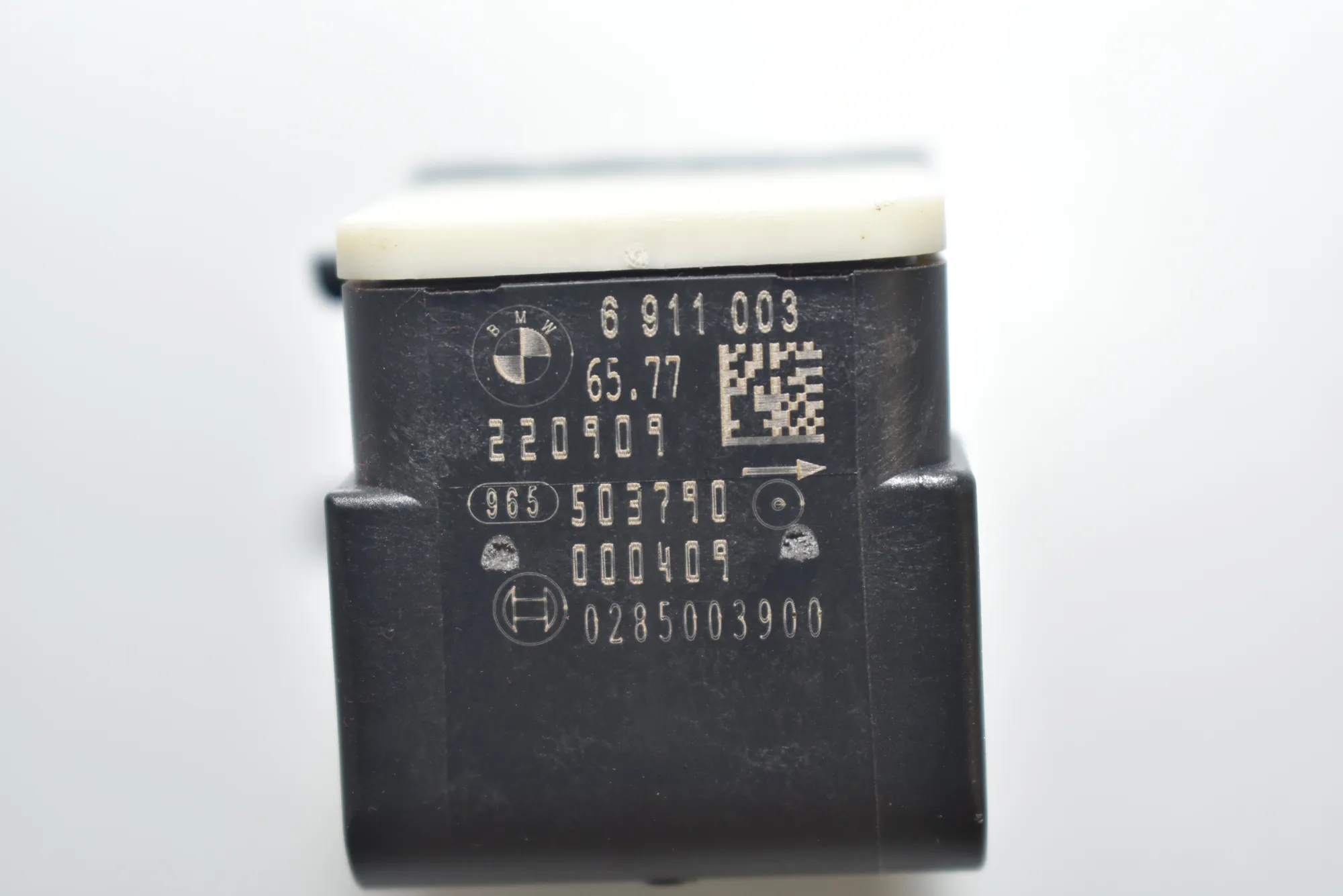 Front Left Impact Sensor – OEM 6911003 · BMW X1 (E84) sDrive 20 d 2009 – 5