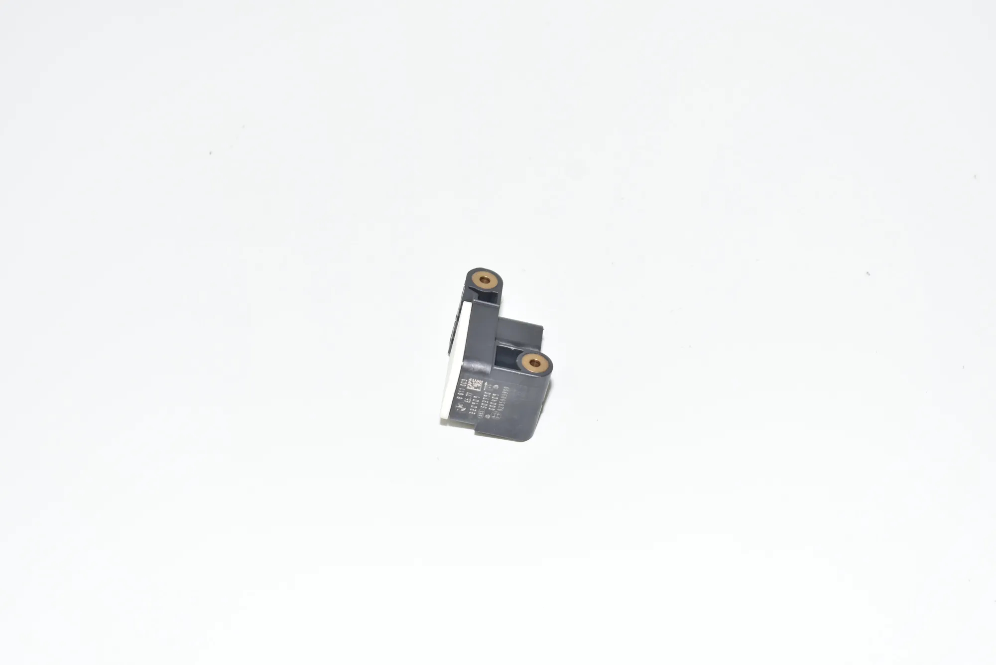 Front Left Impact Sensor – OEM 6911003 · BMW X1 (E84) sDrive 20 d 2009 – 2