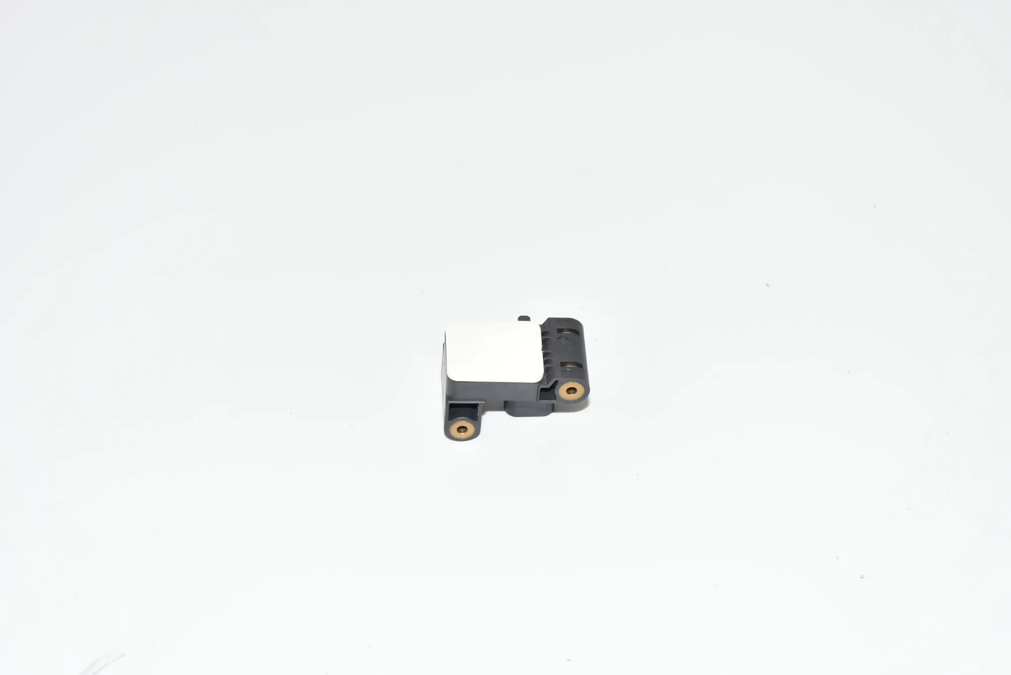 Front Right Impact Sensor – OEM 6911003 · BMW X1 (E84) sDrive 20 d 2009