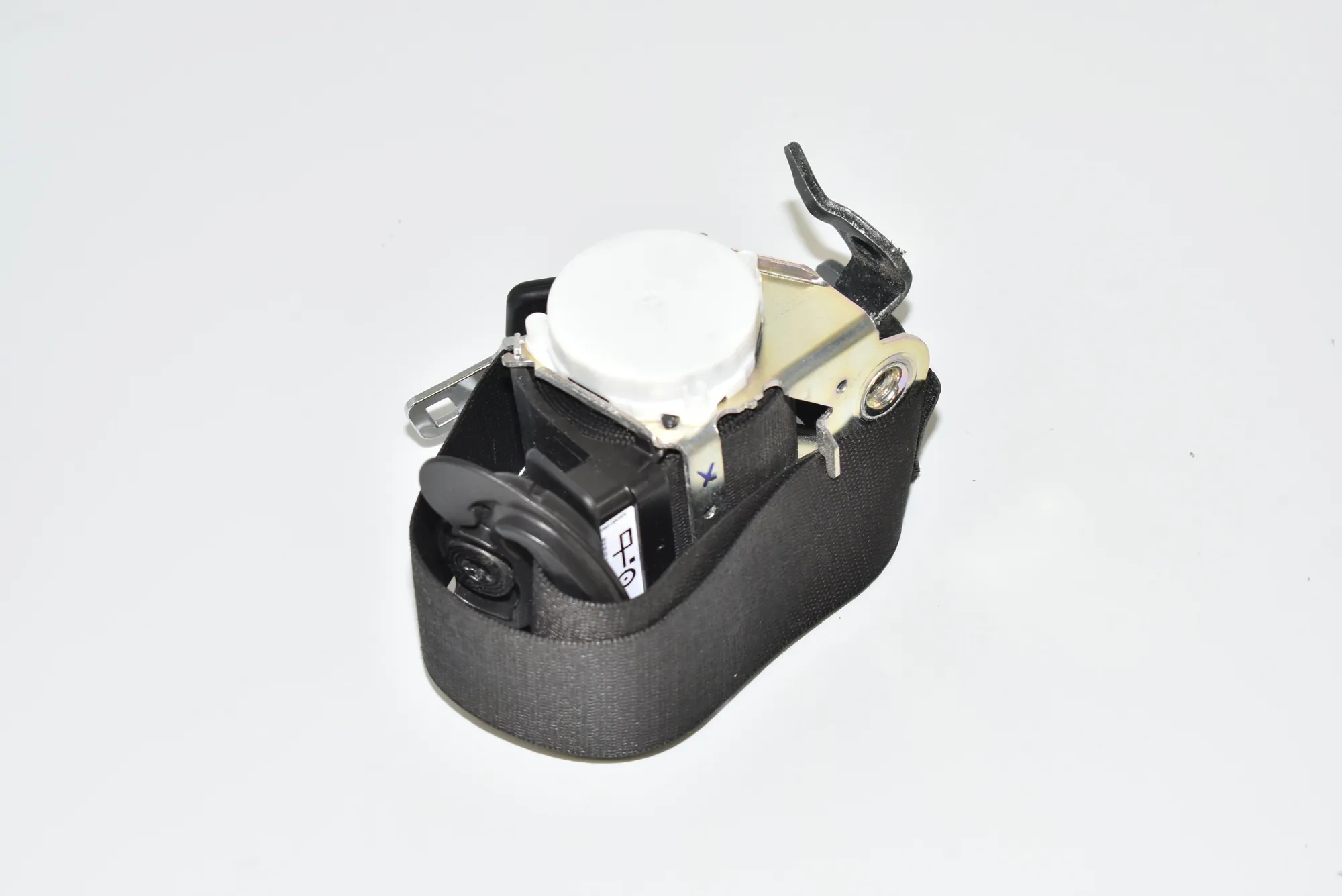 Front Right Seatbelt – OEM 2991282 · BMW X1 (E84) sDrive 20 d 2009
