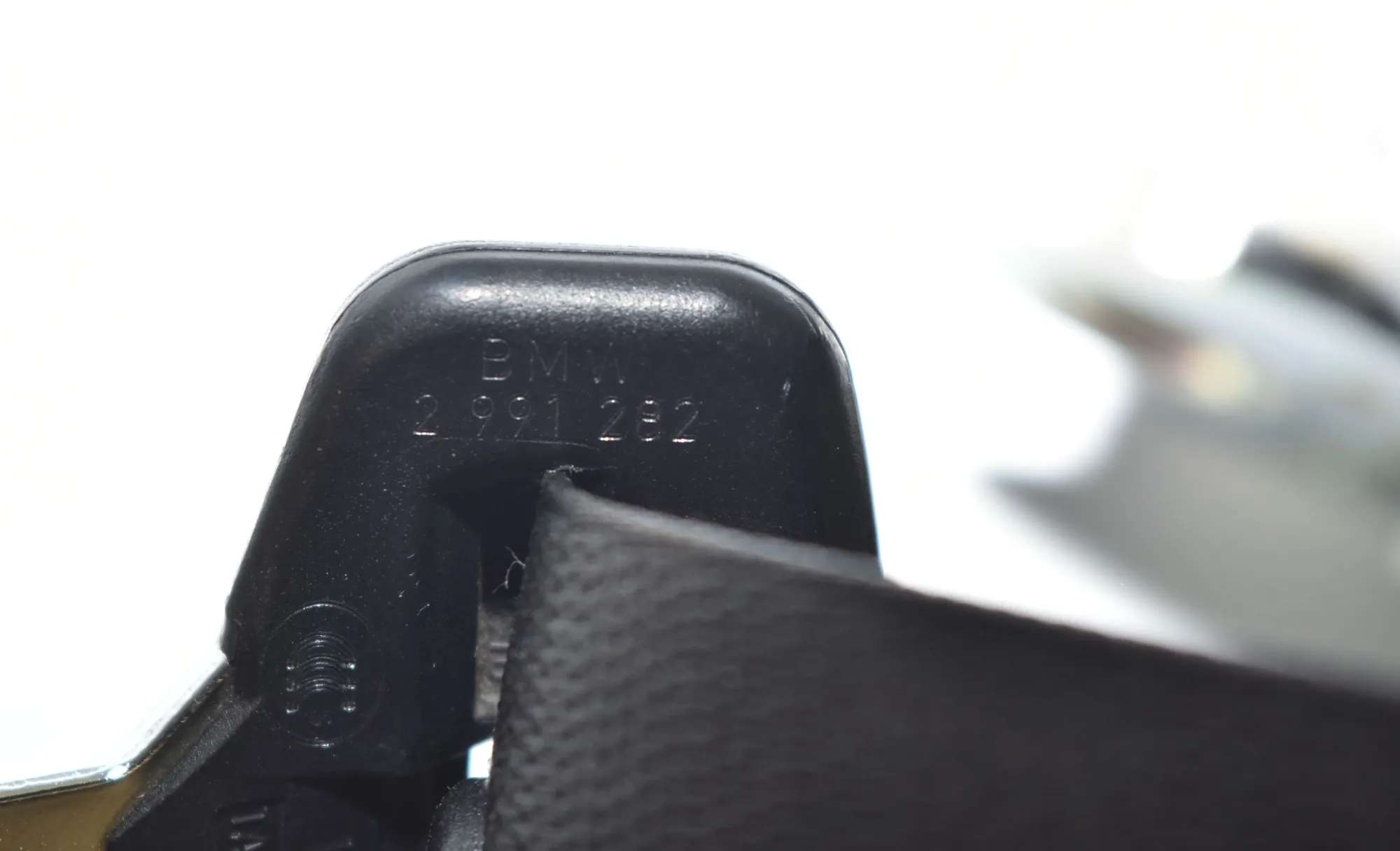 Front Right Seatbelt – OEM 2991282 · BMW X1 (E84) sDrive 20 d 2009 – 4