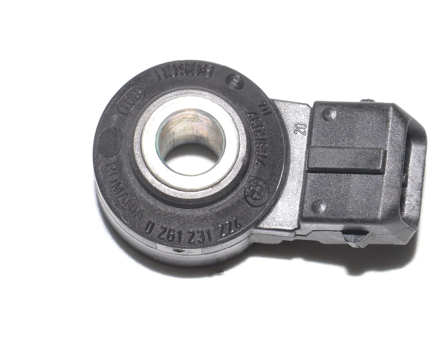 Engine Knock Sensor – OEM 0261231224 · BMW BMW 5 (G30) 2017 – 6