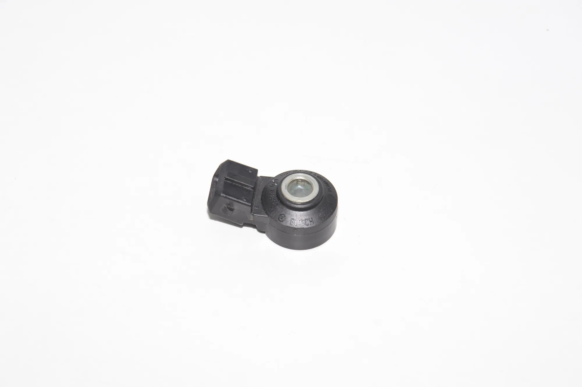 Engine Knock Sensor – OEM 0261231224 · BMW BMW 5 (G30) 2017 – 2