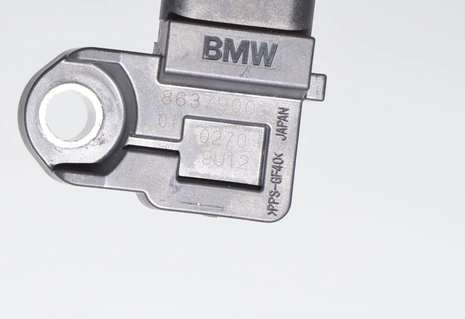 Intake Manifold Pressure Sensor – OEM 8637900 · BMW BMW 5 (G30) 2017 – 5