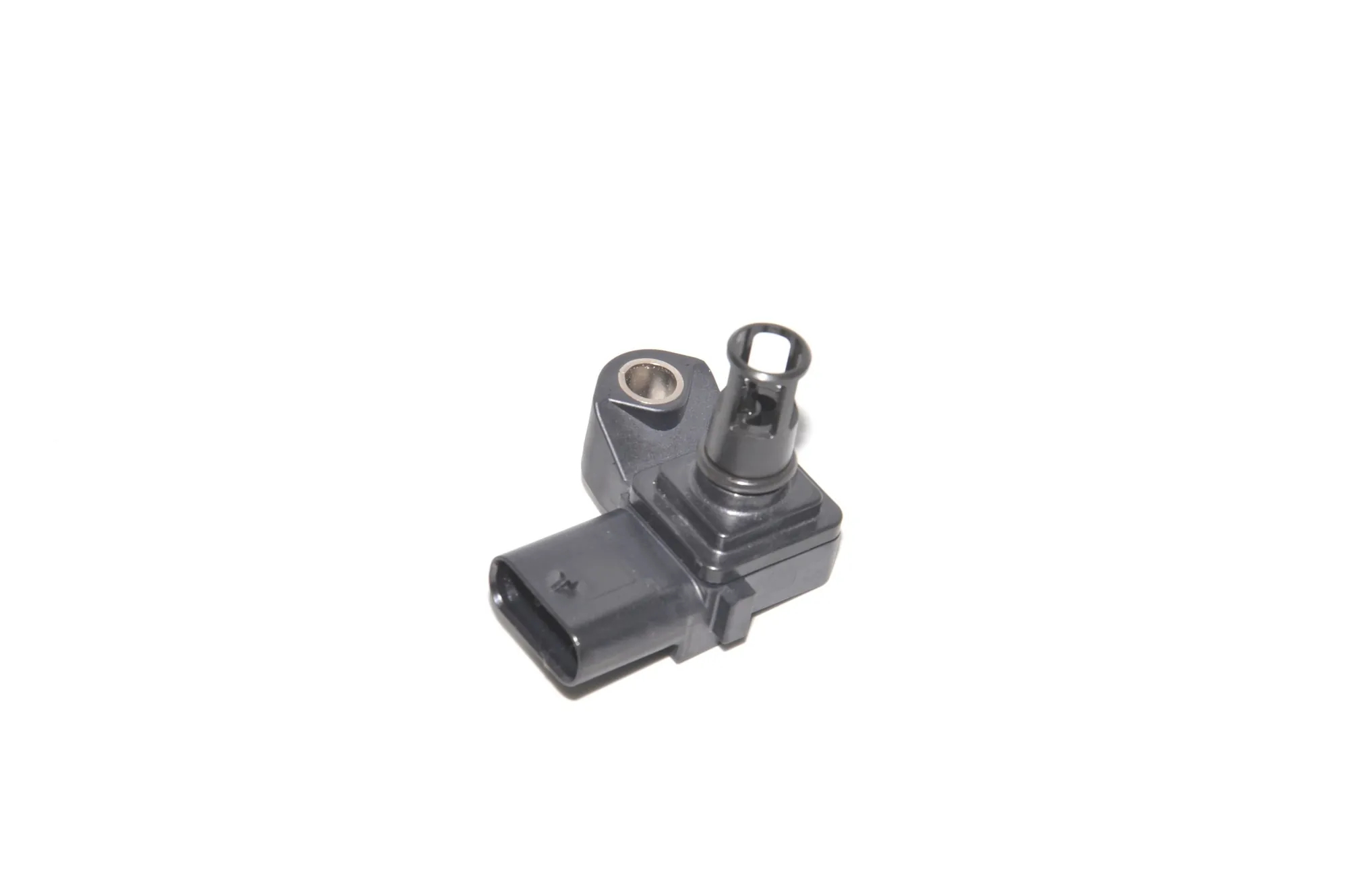 Intake Manifold Pressure Sensor – OEM 8637900 · BMW BMW 5 (G30) 2017 – 2