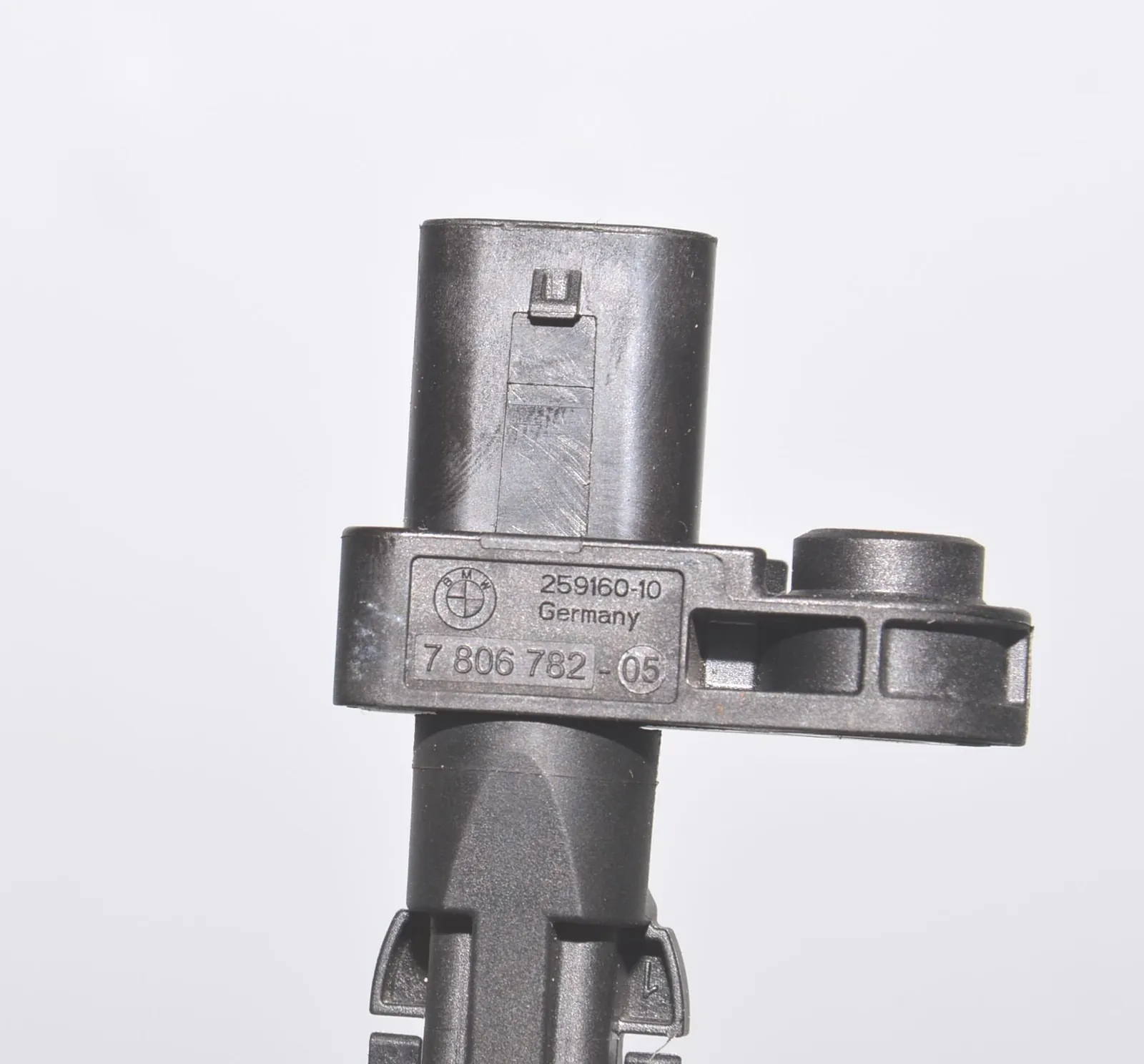 Crankshaft Position Sensor – OEM 7806782 · BMW BMW 5 (G30) 2017 – 6