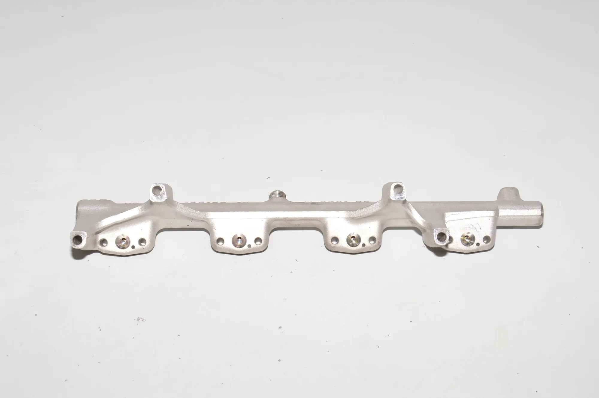 Fuel Rail – OEM 7639979 · BMW BMW 5 (G30) 2017 – 2