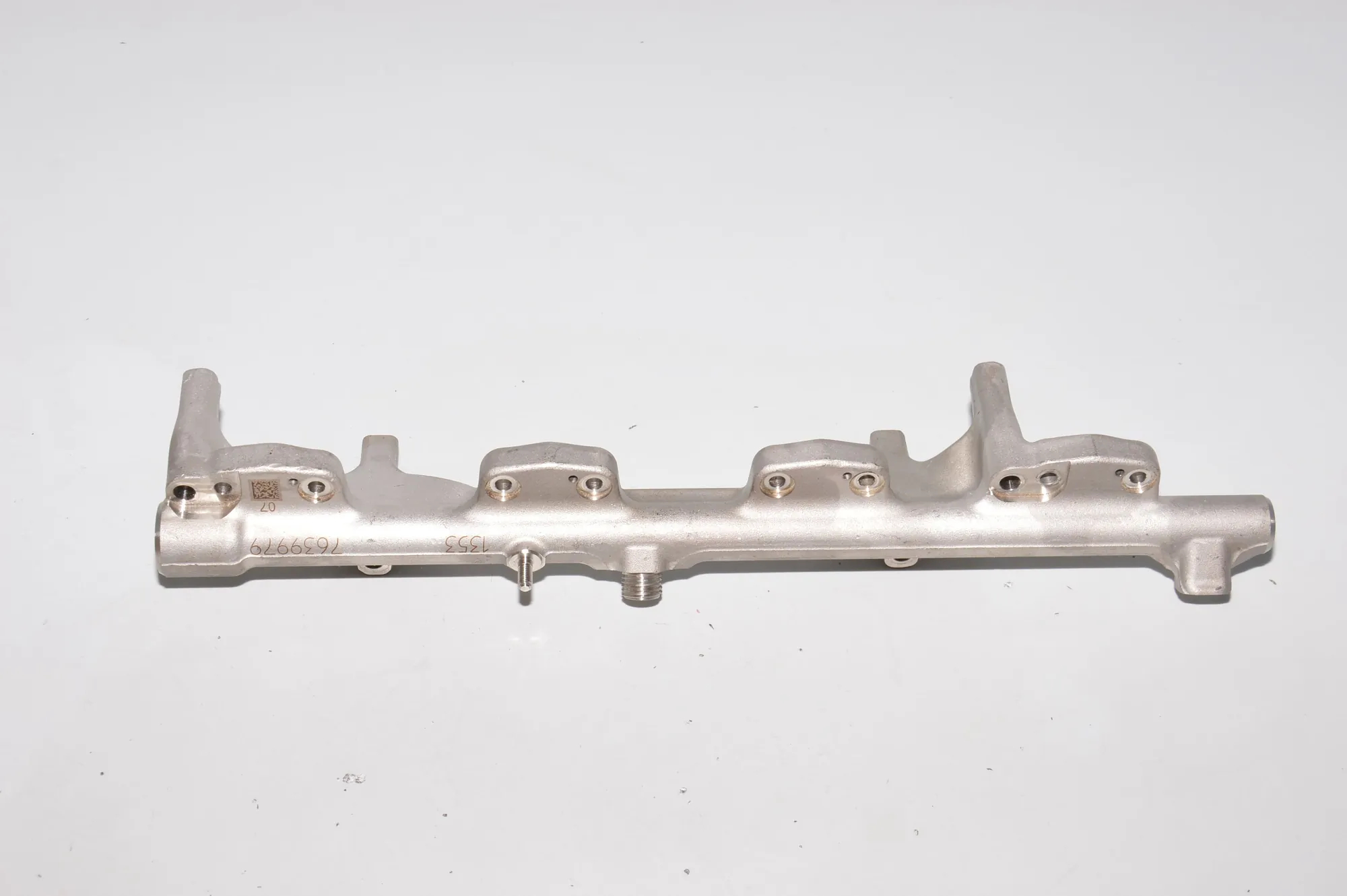 Fuel Rail – OEM 7639979 · BMW BMW 4 Gran Coupe (F36) 2018
