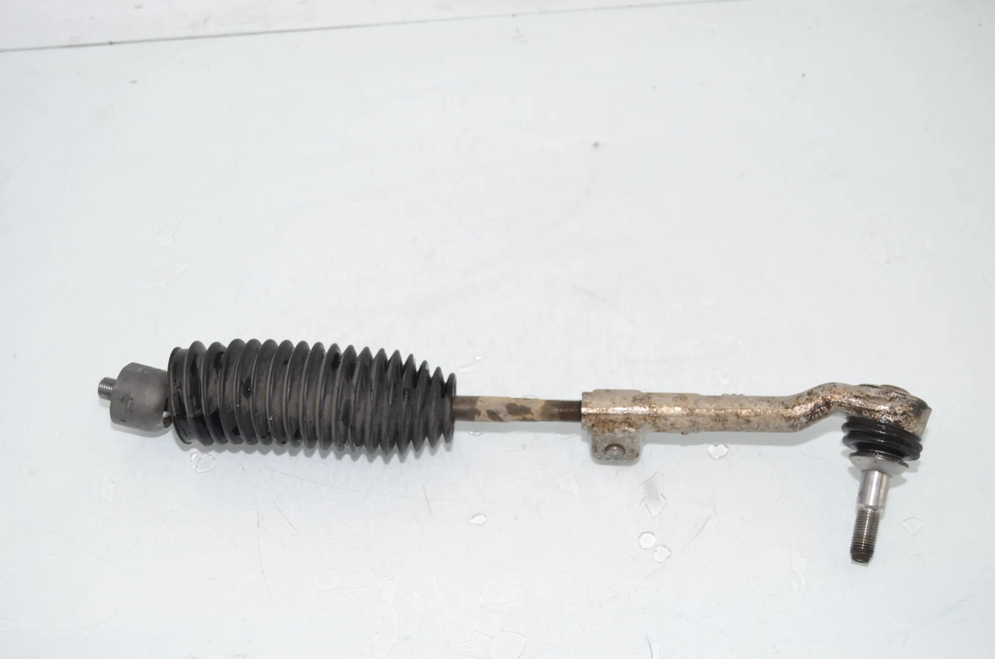 Left Side Steering Tie Rod – OEM 6851409 · BMW i3 (I01) s Range Extender 2019 – 3