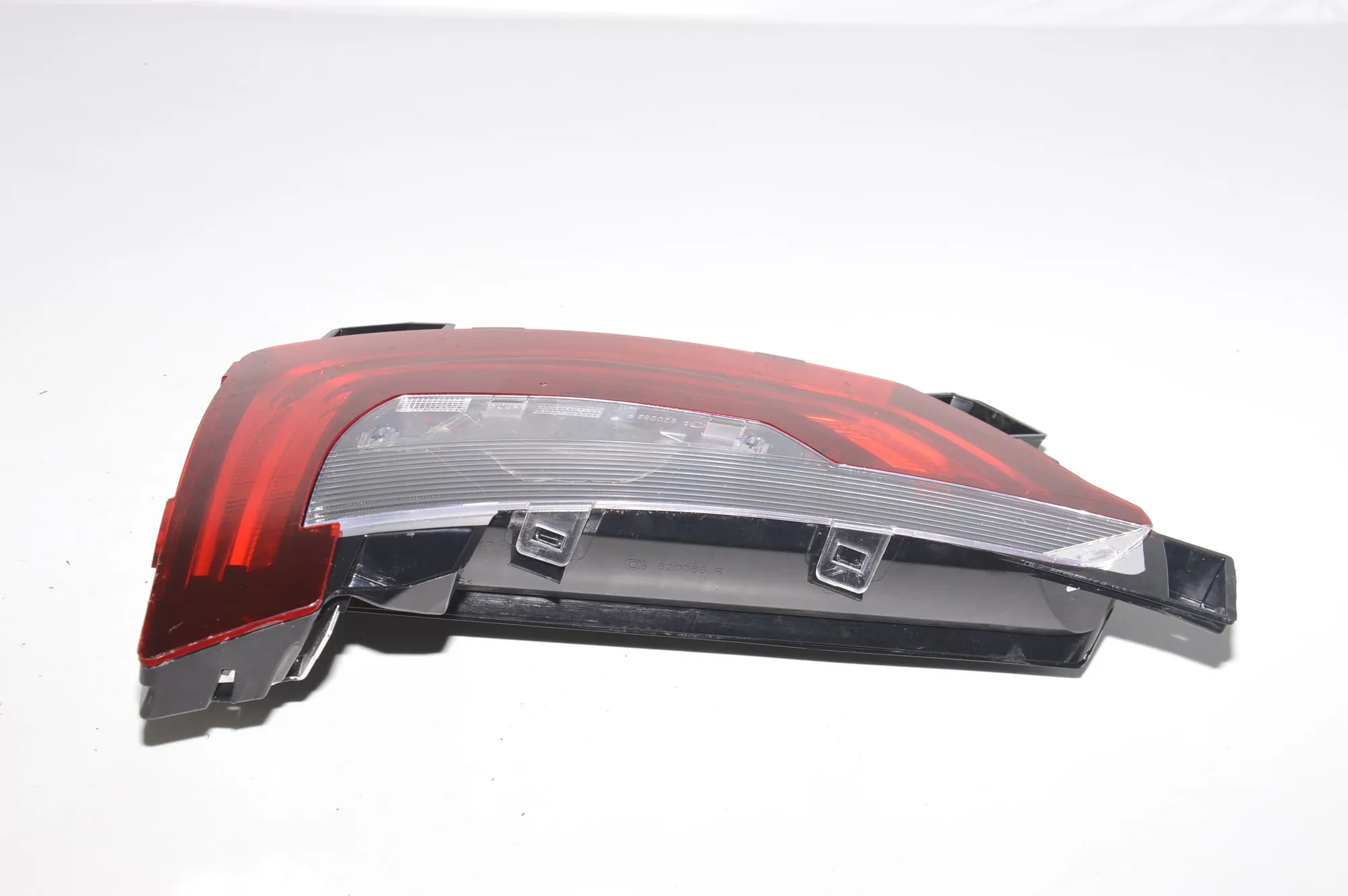 Right Side Tailgate Tail Light – OEM 7389606 · BMW i3 (I01) BMW i3 (I01) Hybrid 2014 – 2