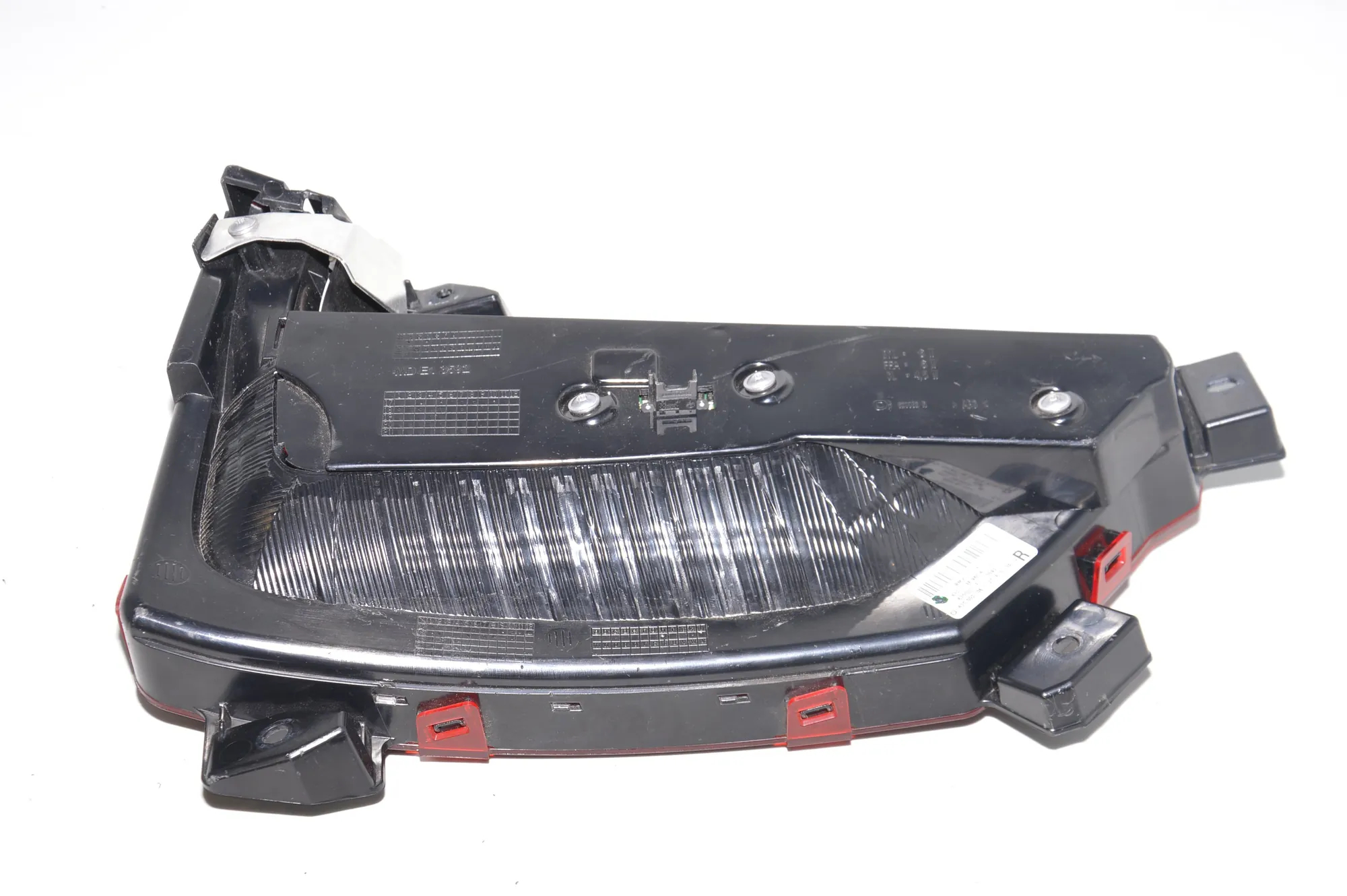 Right Side Tailgate Tail Light – OEM 7389606 · BMW i3 (I01) BMW i3 (I01) Hybrid 2014 – 3
