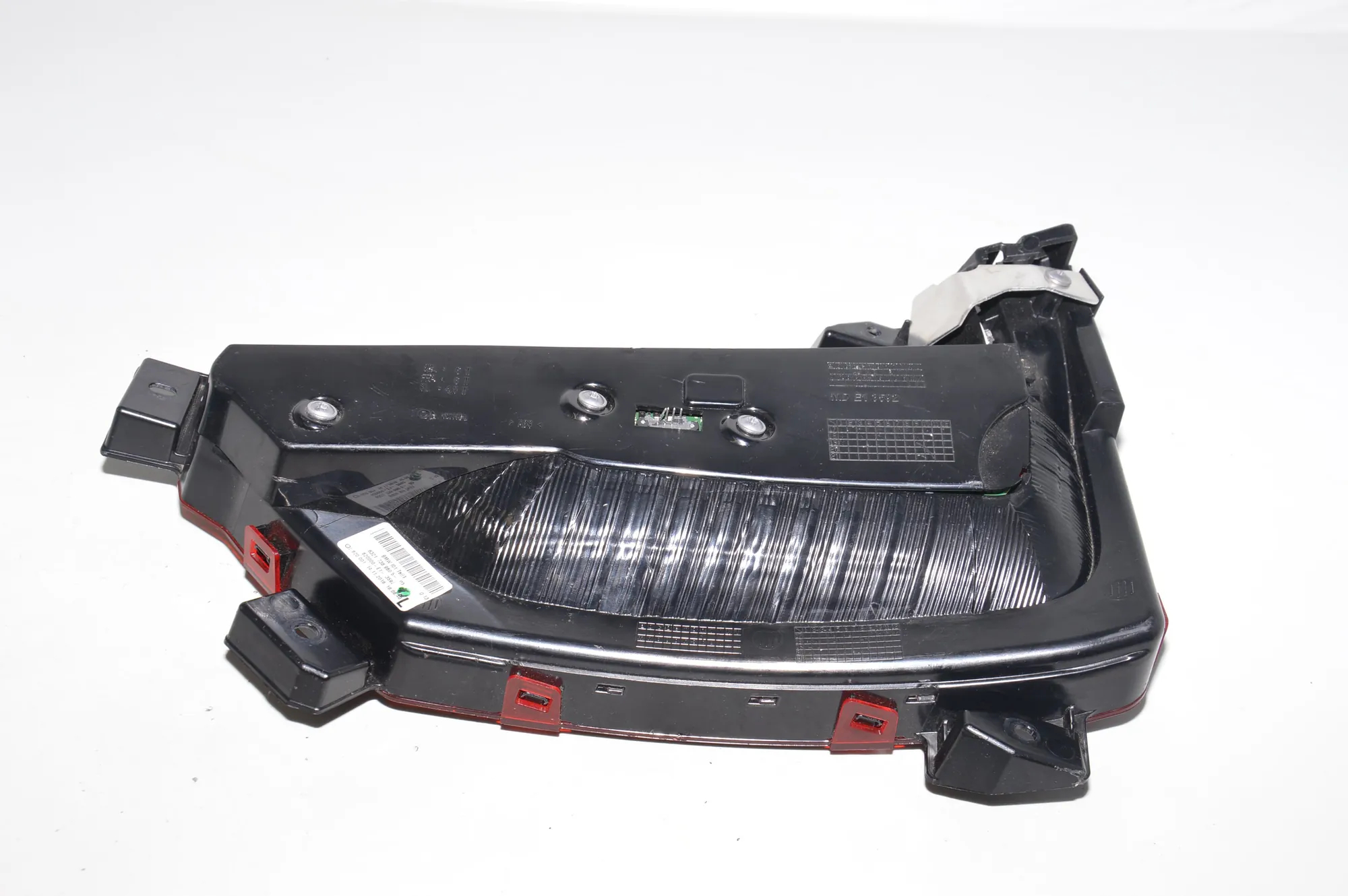 Left Side Tailgate Tail Light – OEM 7389605 · BMW i3 (I01) BMW i3 (I01) Hybrid 2014 – 4