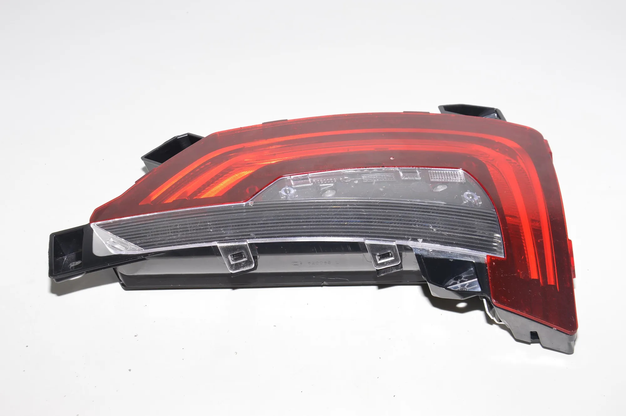 Left Side Tailgate Tail Light – OEM 7389605 · BMW i3 (I01) BMW i3 (I01) Hybrid 2014 – 2