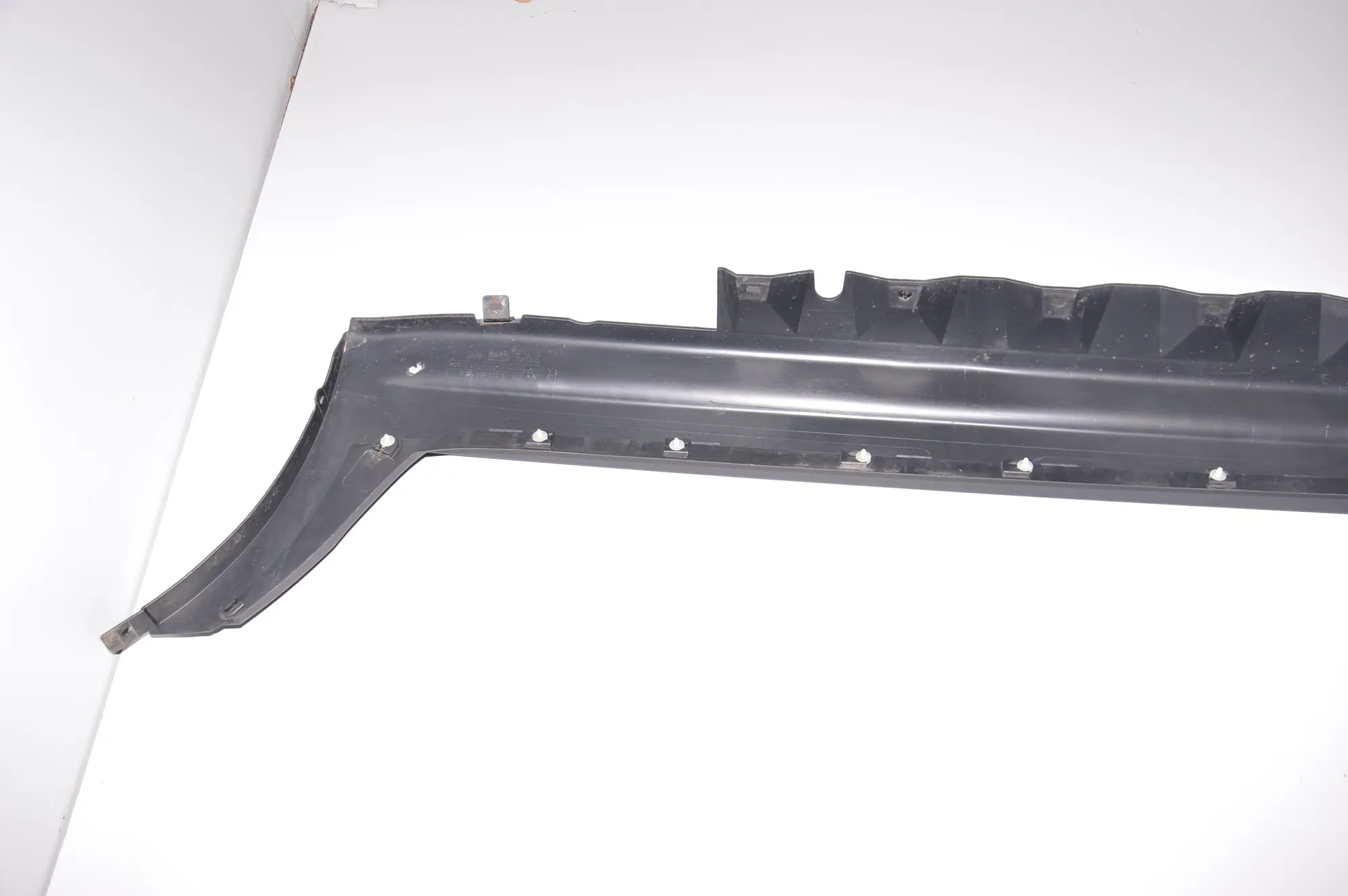 Right Side Plastic Sideskirt Cover – OEM 3330866 · BMW X3 (E83) xDrive 30 d 2007 – 5