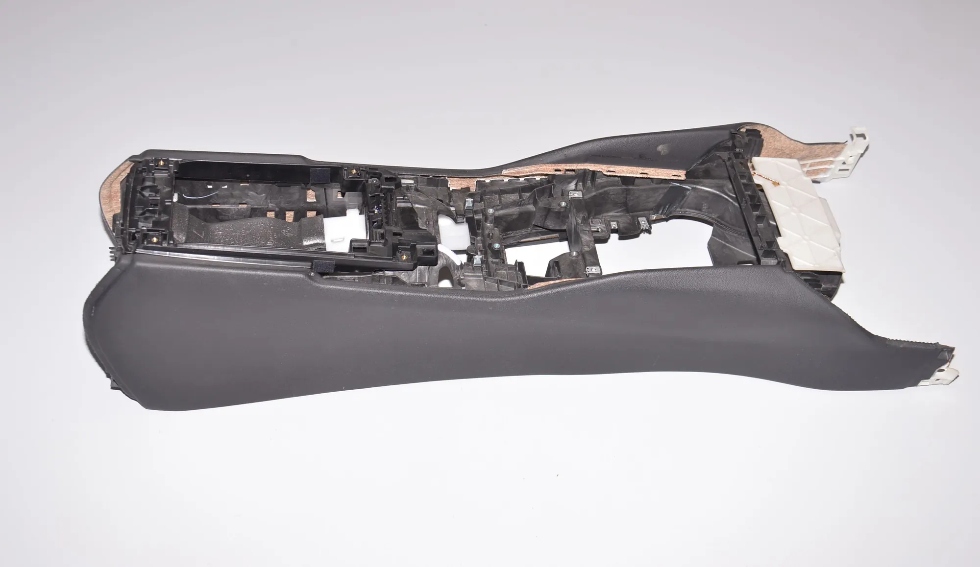 Center Console – OEM 9362721 · BMW 5 (G30) BMW 5 (G30) 2018 – 2