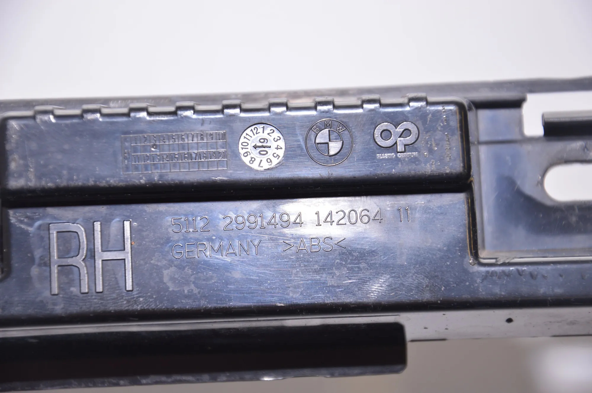 Front Right Side Sideskirt Holder – OEM 2991494 · BMW X1 (E84) sDrive 20 d 2009 – 6