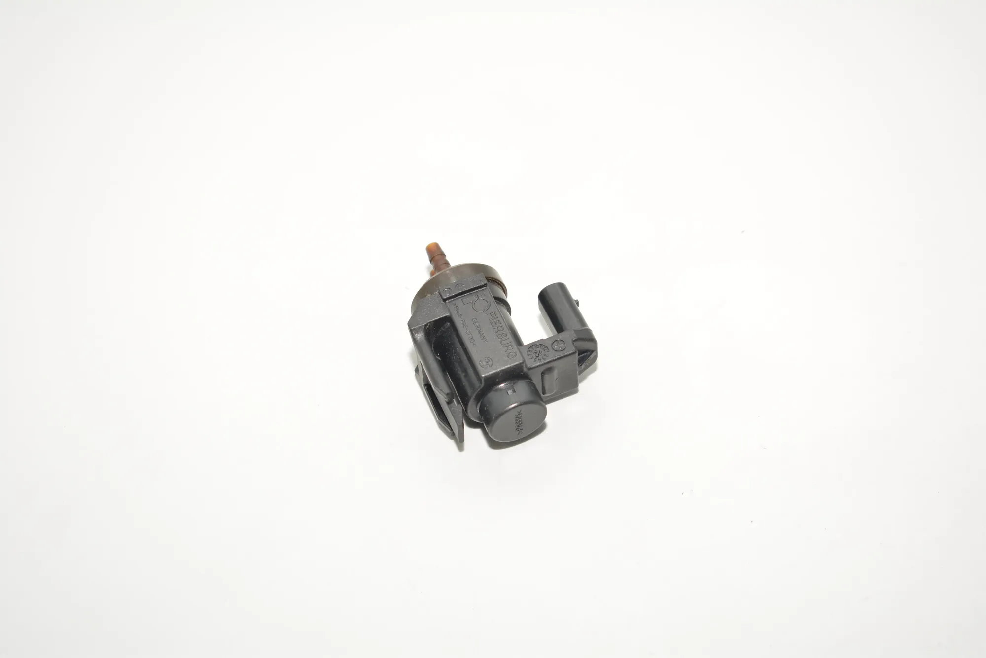 Solenoid Valve – OEM 8570591 · BMW 2 Cabrio (F23) (2014 - 2021) 230 i (2015 -, 2.0 L, 185 kW) 2018 – 4